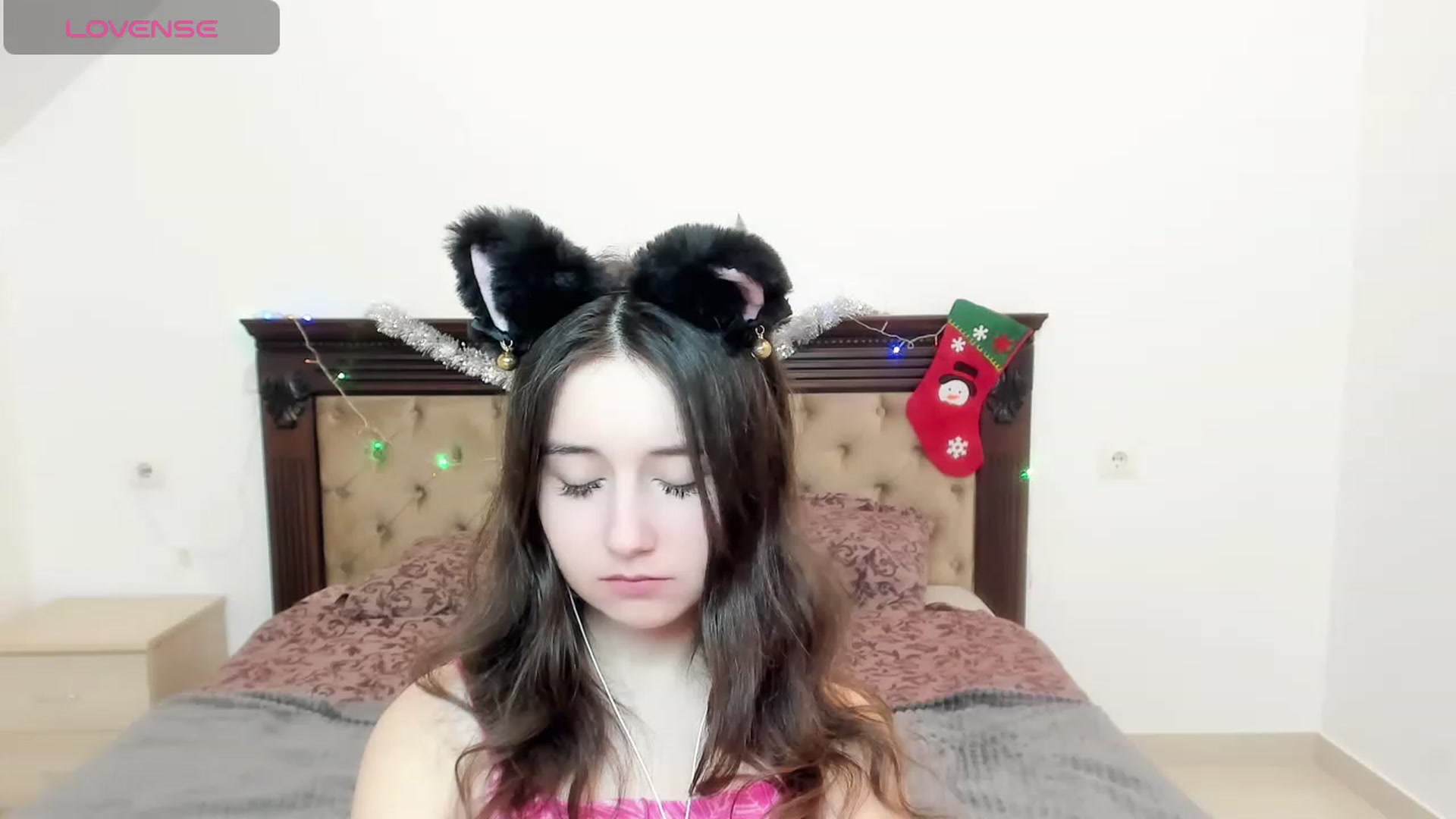 Gallery image thumbnail from KiraSupreme's myfreecams stream on, 12/25/2023, 18:45 image 19 of 20