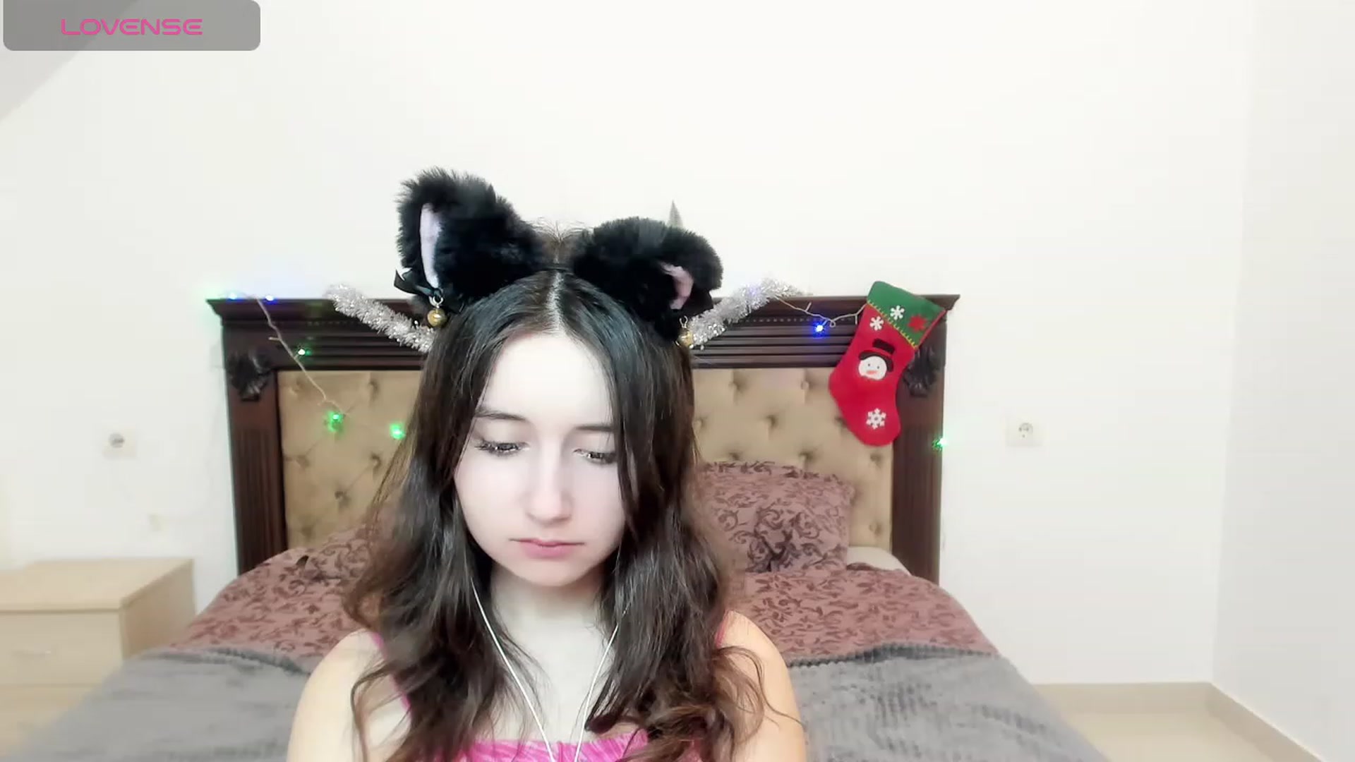 Gallery image thumbnail from KiraSupreme's myfreecams stream on, 12/25/2023, 18:45 image 2 of 20