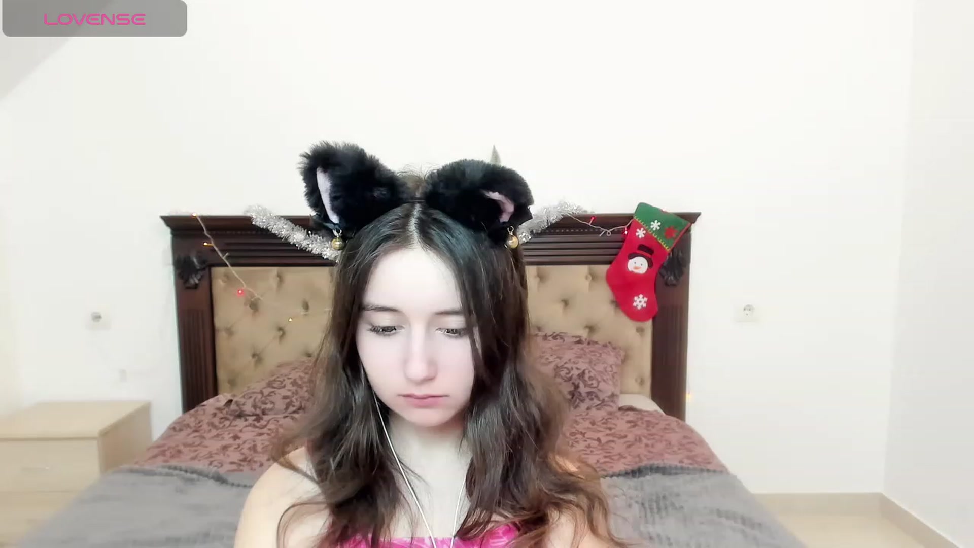Gallery image thumbnail from KiraSupreme's myfreecams stream on, 12/25/2023, 18:45 image 15 of 20