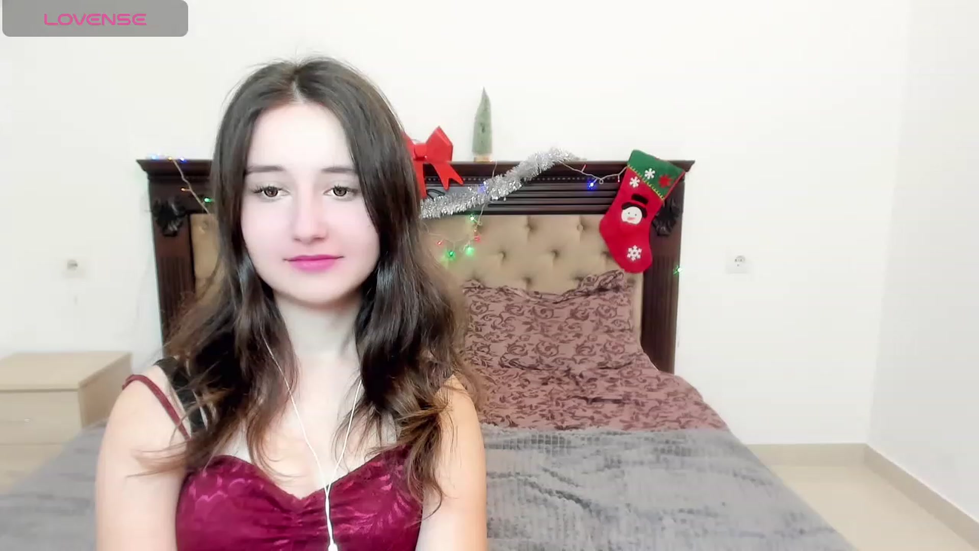 Gallery image thumbnail from KiraSupreme's myfreecams stream on, 12/26/2023, 15:29 image 7 of 20