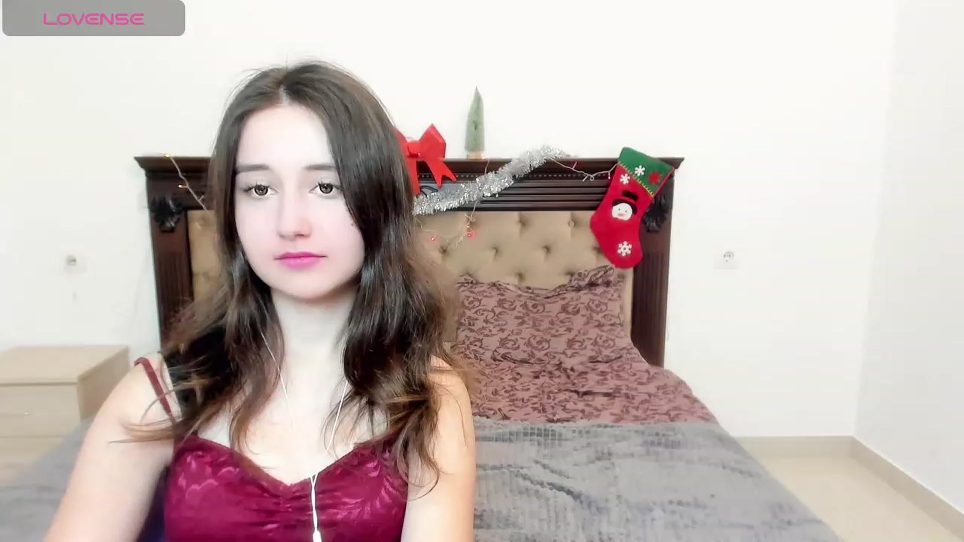Gallery image thumbnail from KiraSupreme's myfreecams stream on, 12/26/2023, 15:29 image 15 of 20