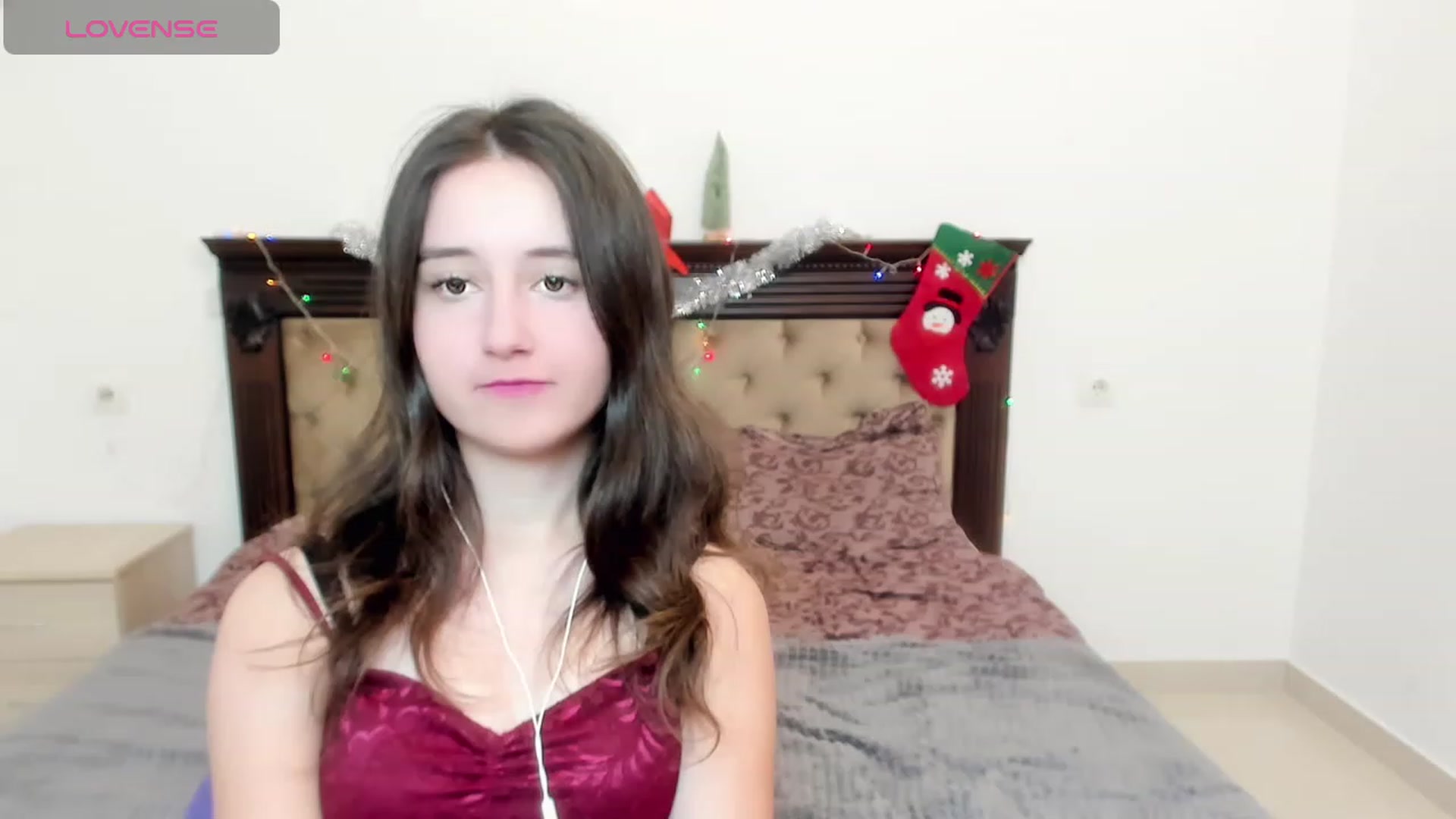 Gallery image thumbnail from KiraSupreme's myfreecams stream on, 12/26/2023, 15:29 image 4 of 20