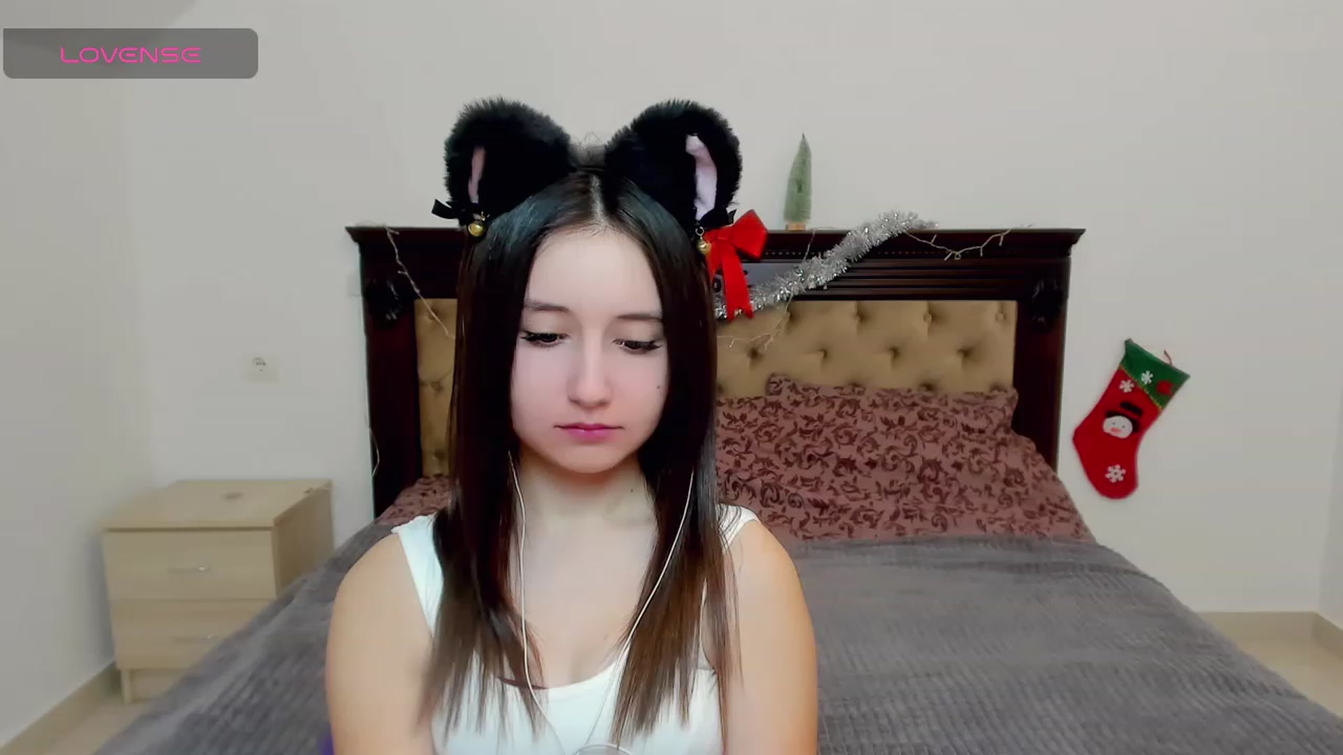 Gallery image thumbnail from KiraSupreme's myfreecams stream on, 01/06/2024, 14:25 image 3 of 20