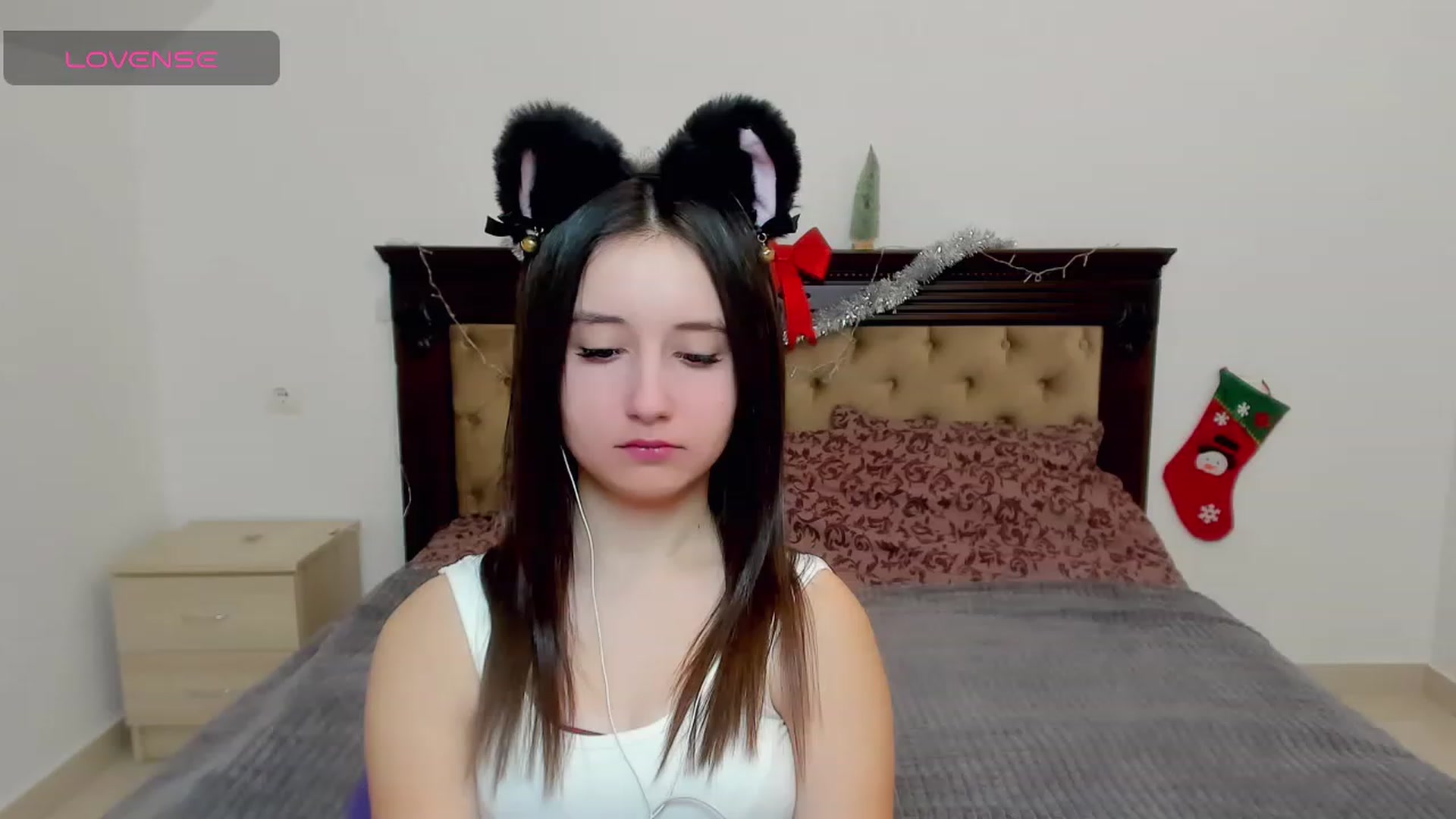 Gallery image thumbnail from KiraSupreme's myfreecams stream on, 01/06/2024, 14:25 image 6 of 20