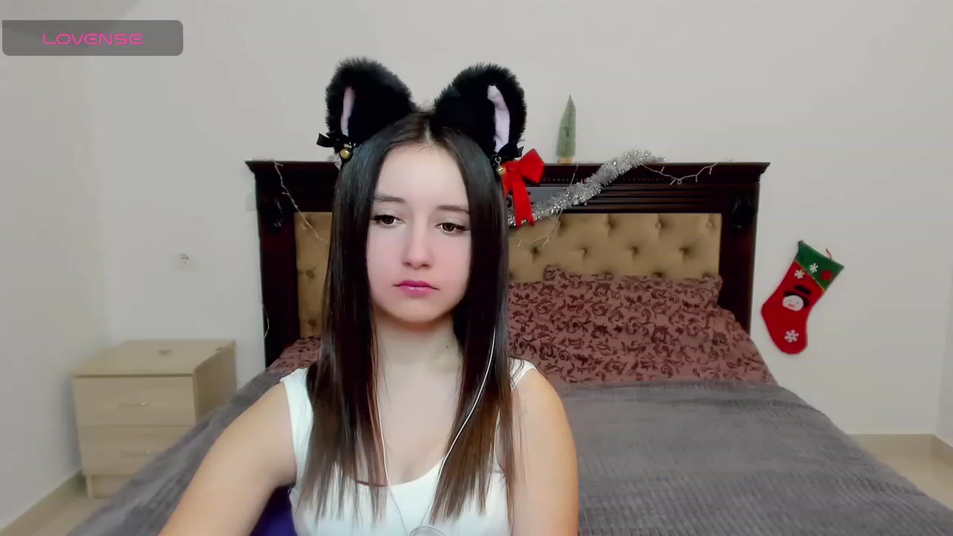 Gallery image thumbnail from KiraSupreme's myfreecams stream on, 01/06/2024, 14:25 image 2 of 20