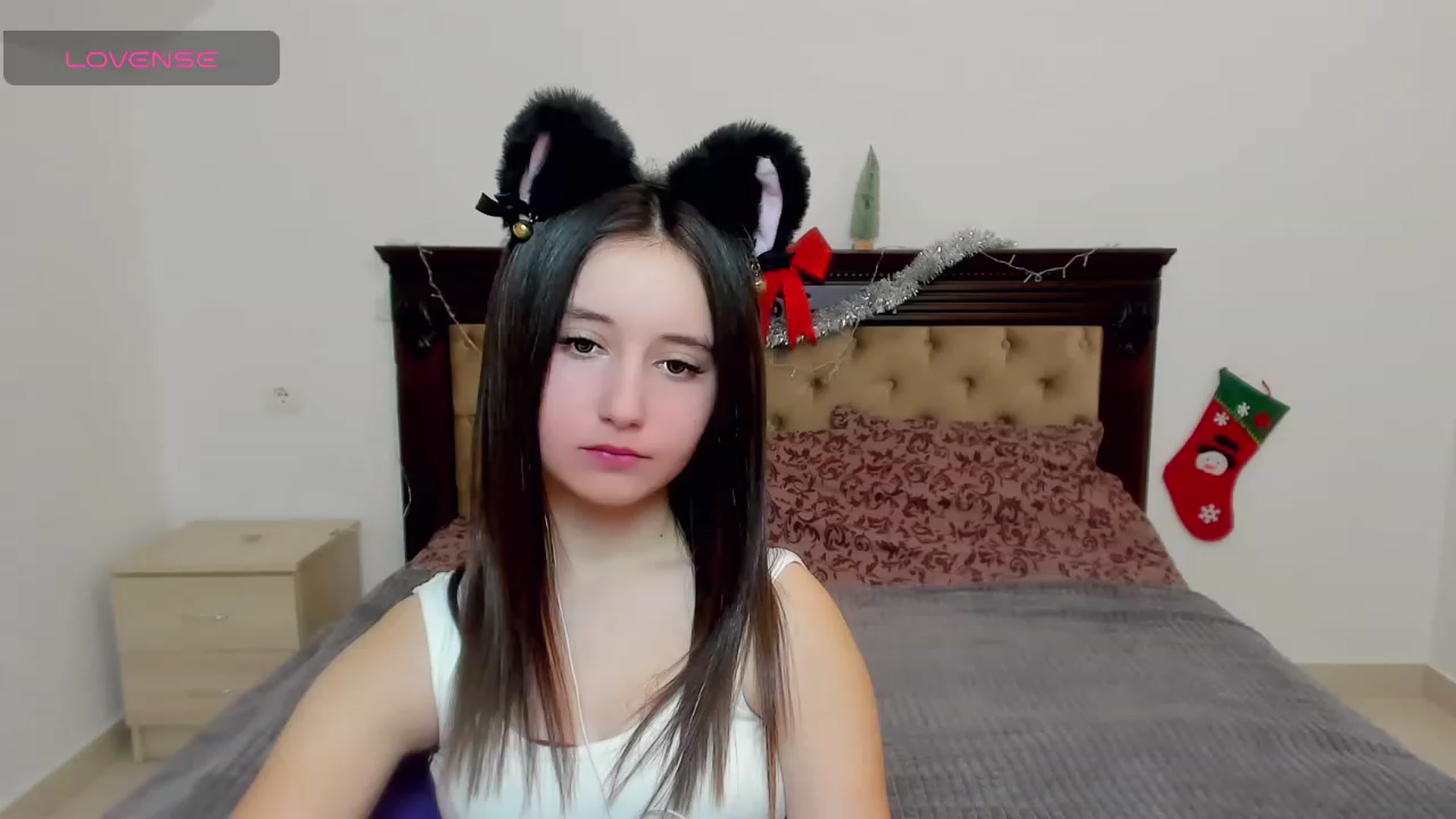 Gallery image thumbnail from KiraSupreme's myfreecams stream on, 01/06/2024, 14:25 image 9 of 20