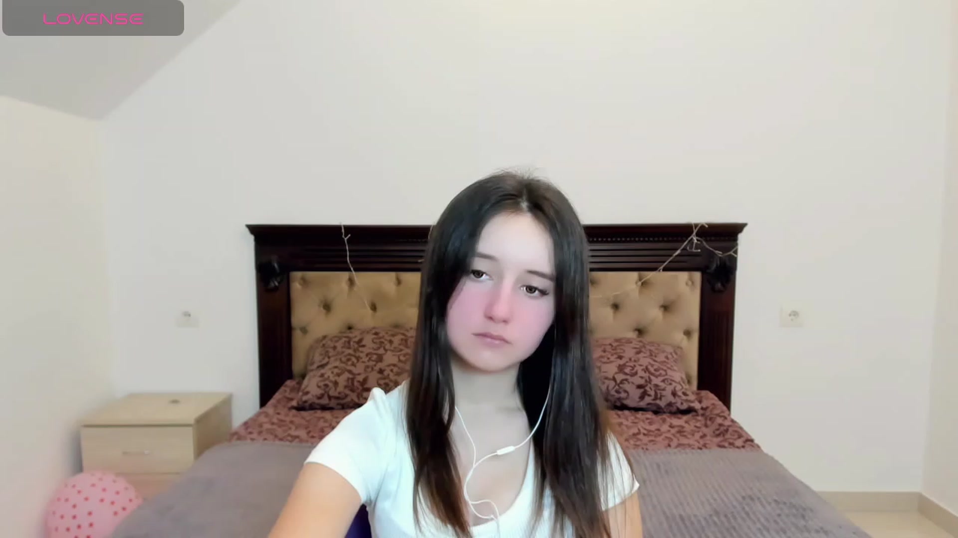 Gallery image thumbnail from KiraSupreme's myfreecams stream on, 03/01/2024, 14:33 image 18 of 20