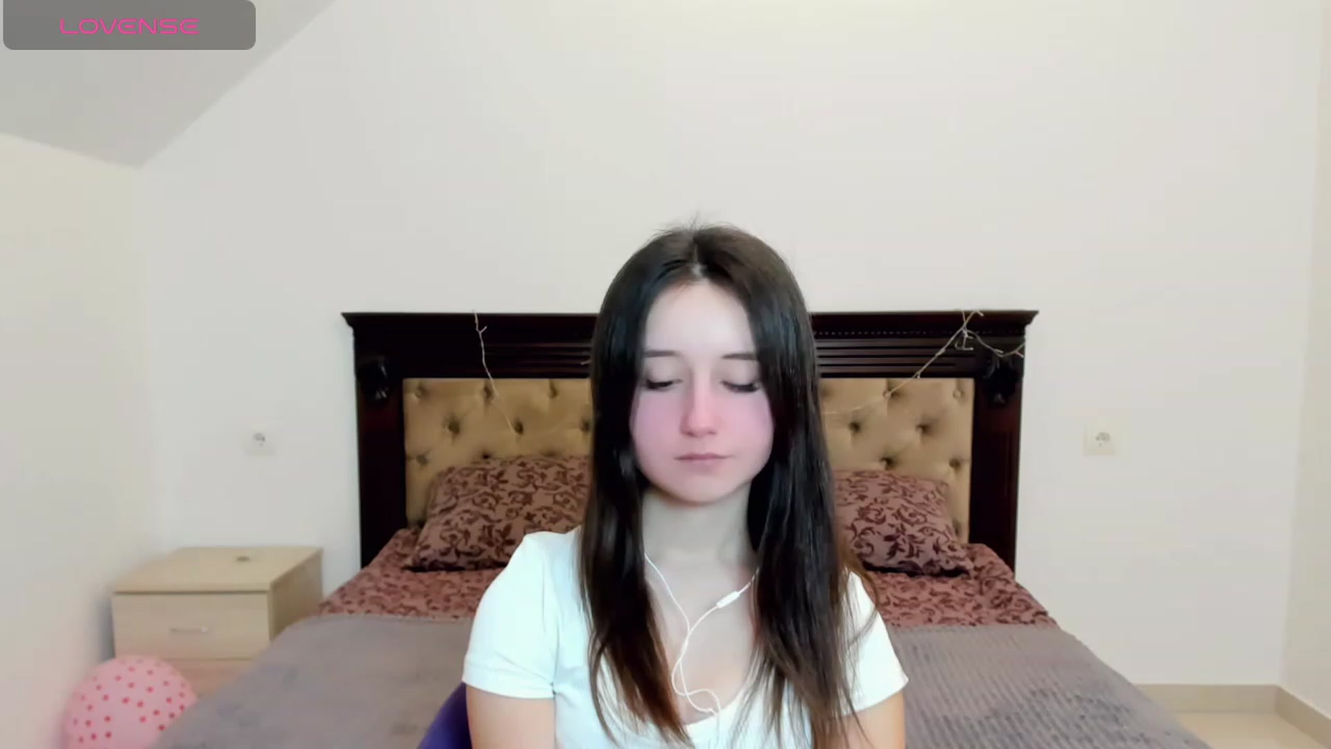 Gallery image thumbnail from KiraSupreme's myfreecams stream on, 03/01/2024, 14:33 image 12 of 20