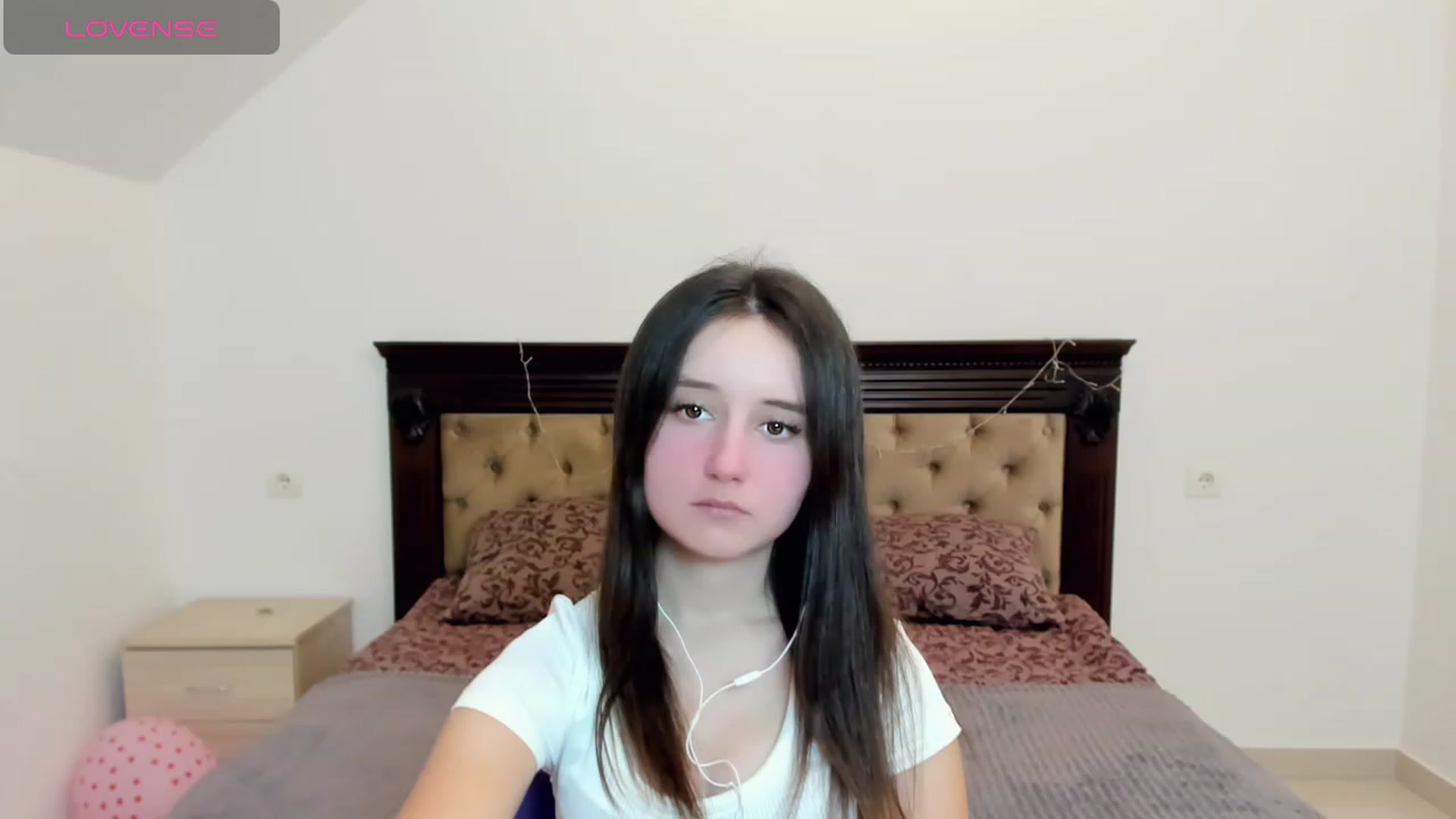 Gallery image thumbnail from KiraSupreme's myfreecams stream on, 03/01/2024, 14:33 image 19 of 20
