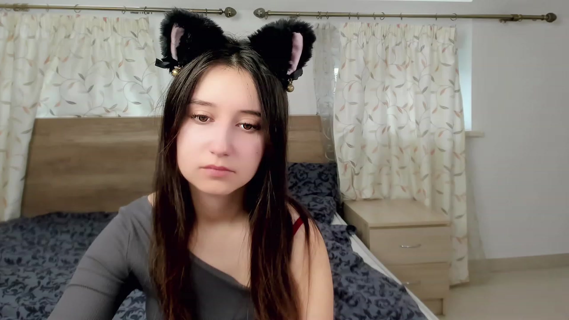 Gallery image thumbnail from KiraSupreme's myfreecams stream on, 03/04/2024, 08:27 image 19 of 20