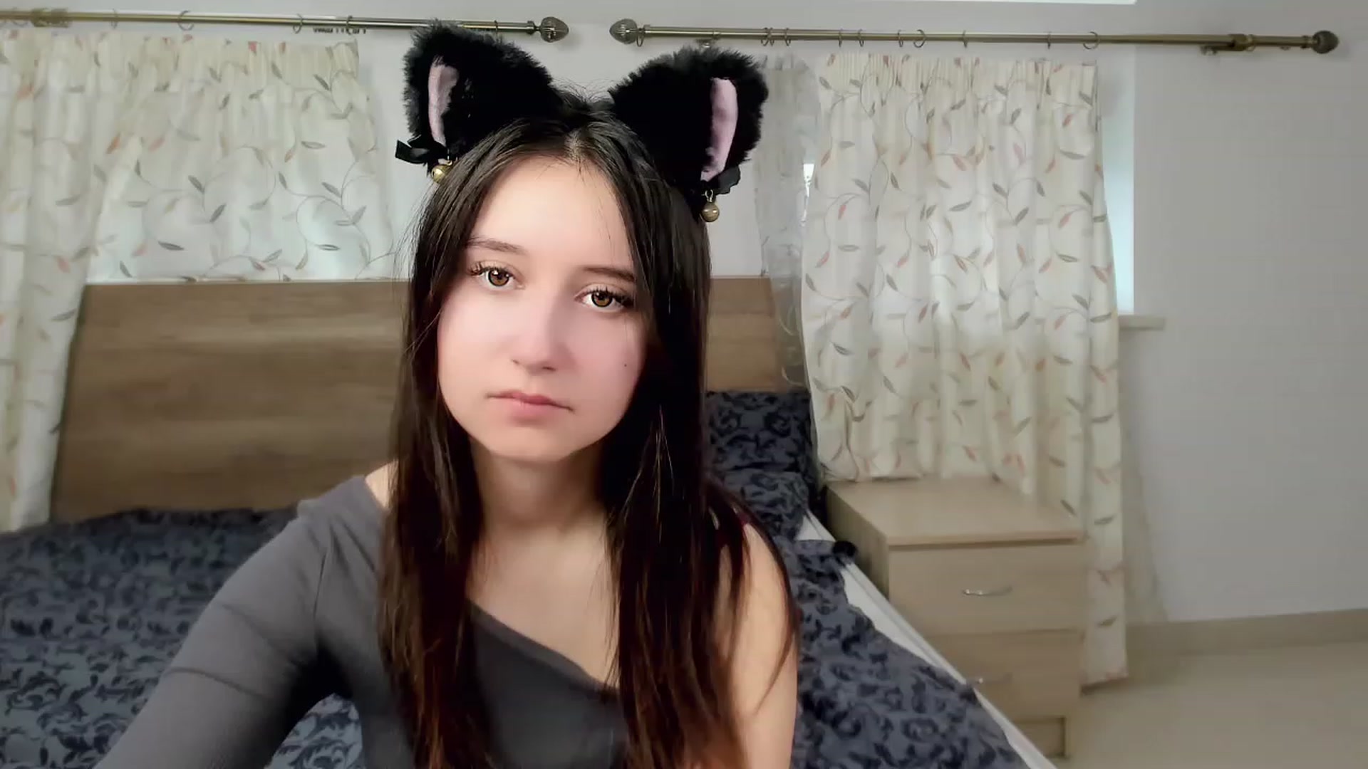 Gallery image thumbnail from KiraSupreme's myfreecams stream on, 03/04/2024, 08:27 image 16 of 20