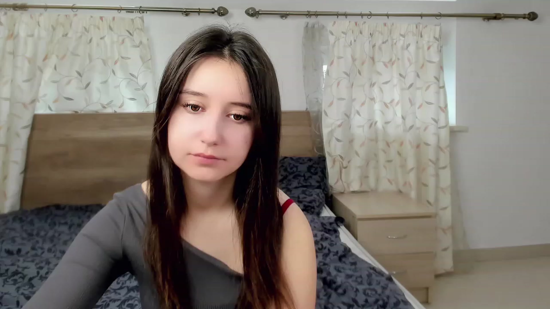 Gallery image thumbnail from KiraSupreme's myfreecams stream on, 03/04/2024, 08:27 image 12 of 20