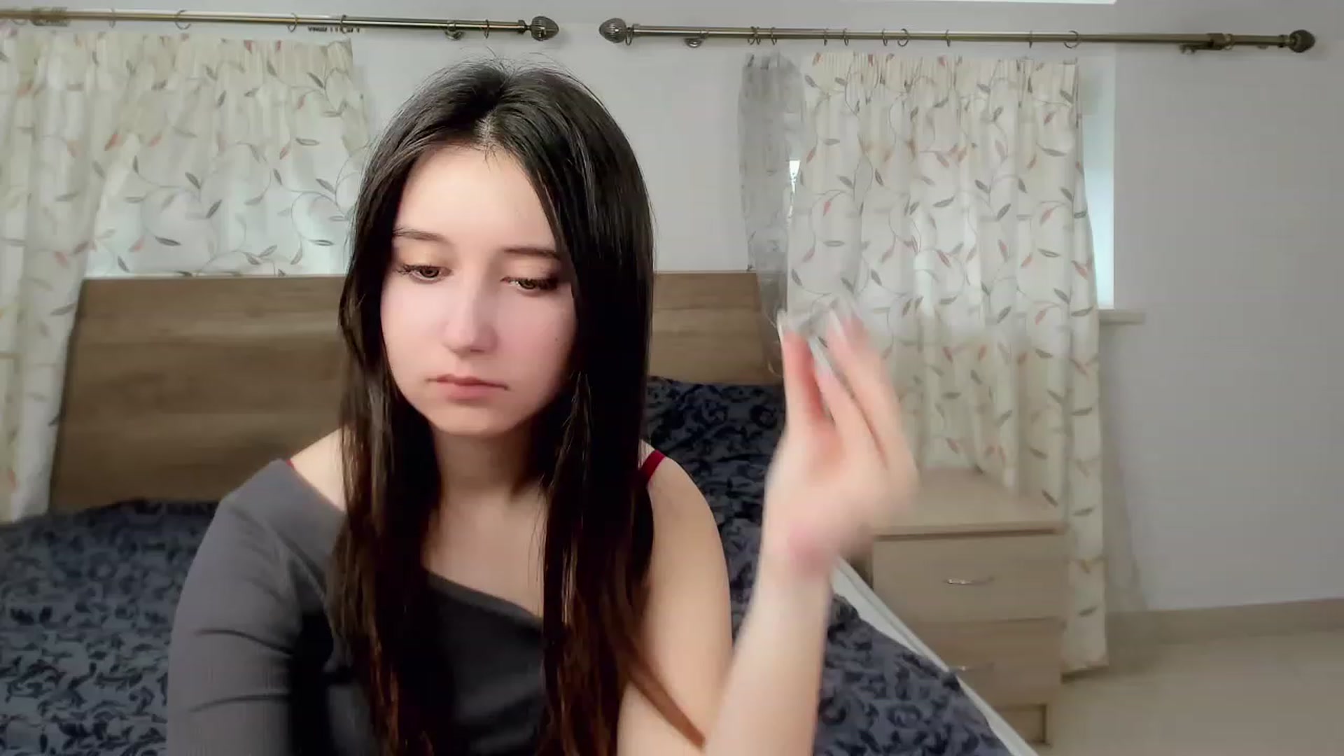 Gallery image thumbnail from KiraSupreme's myfreecams stream on, 03/04/2024, 08:27 image 8 of 20