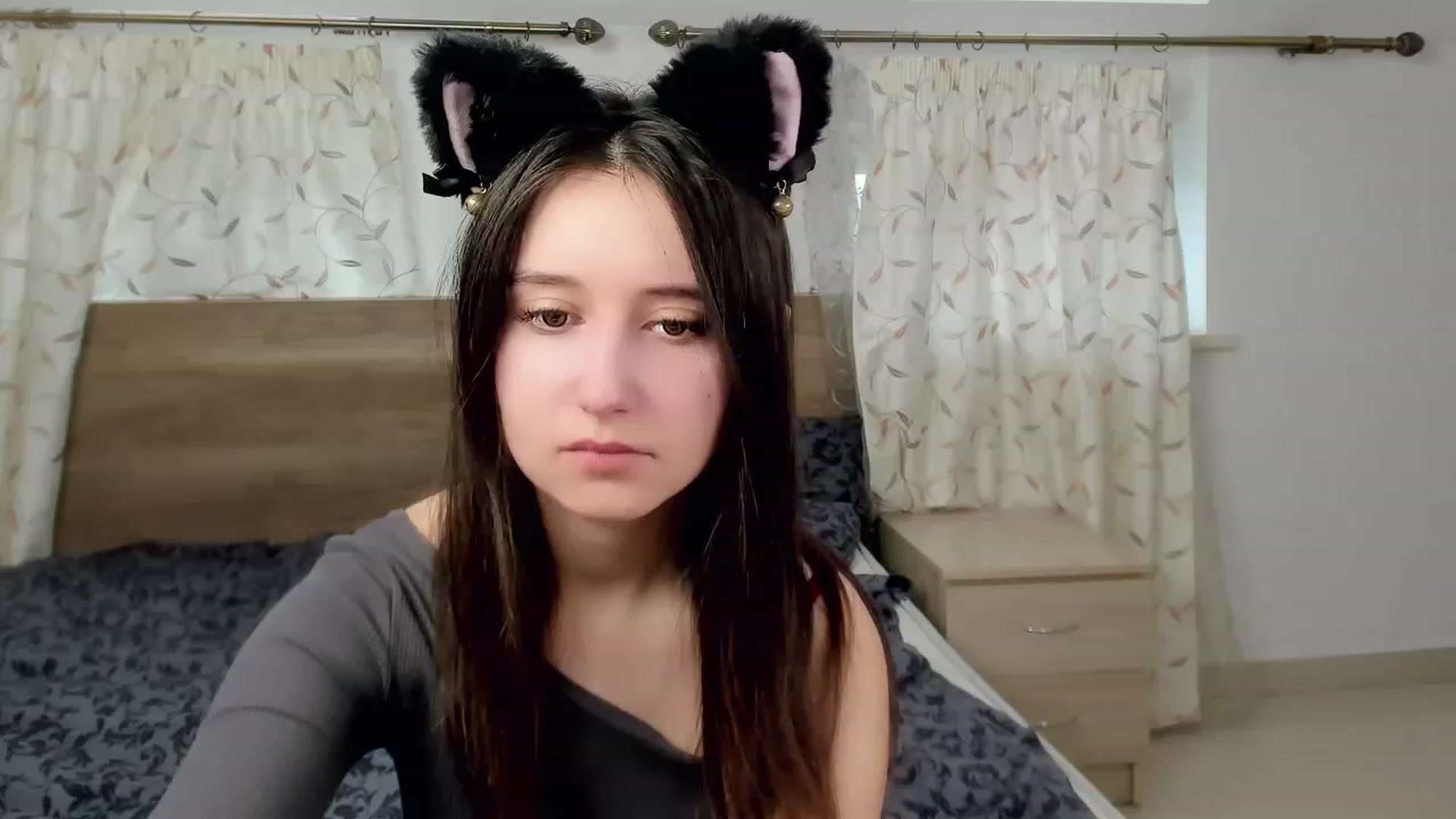 Gallery image thumbnail from KiraSupreme's myfreecams stream on, 03/04/2024, 08:27 image 18 of 20