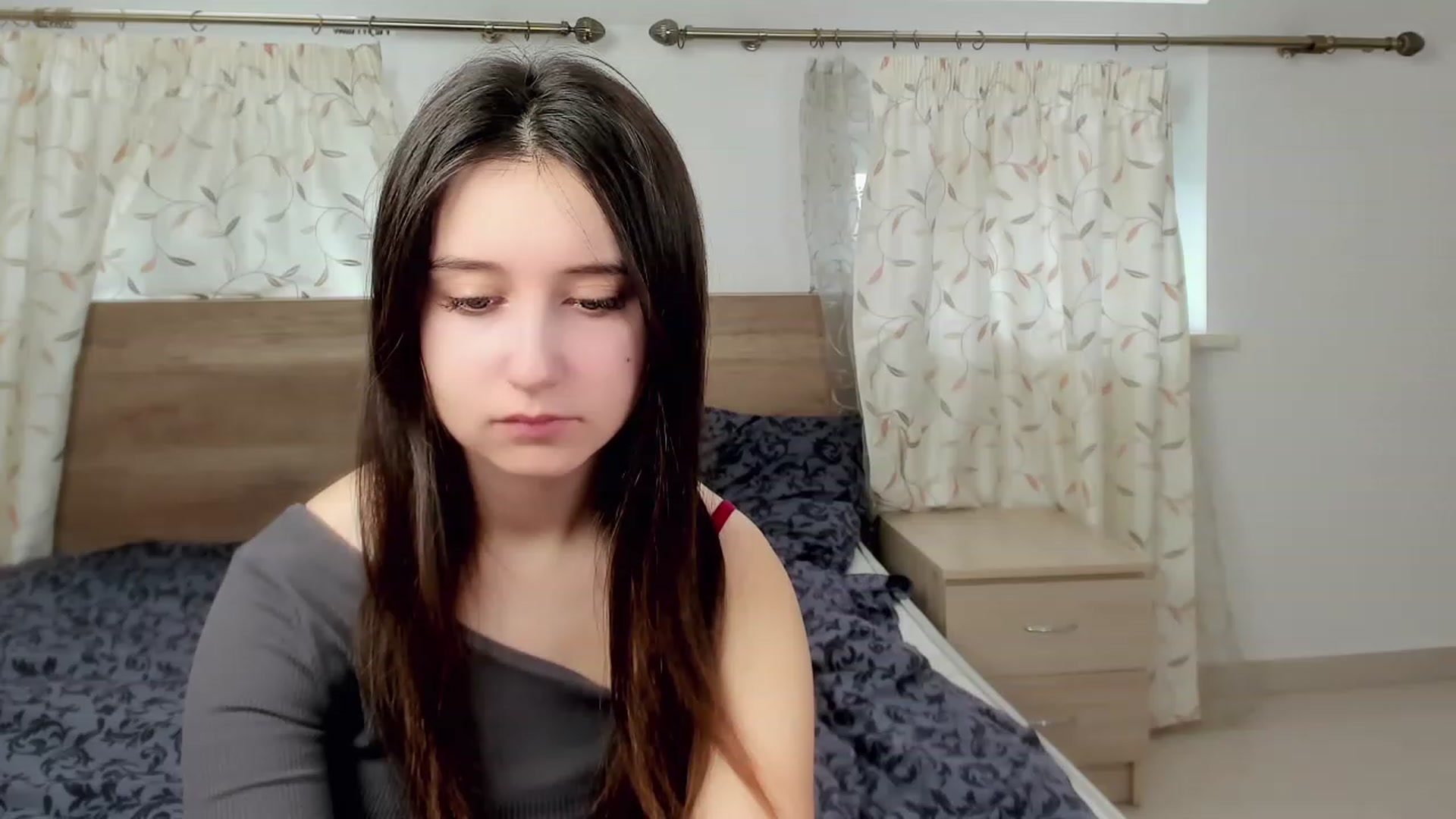 Gallery image thumbnail from KiraSupreme's myfreecams stream on, 03/04/2024, 08:27 image 3 of 20