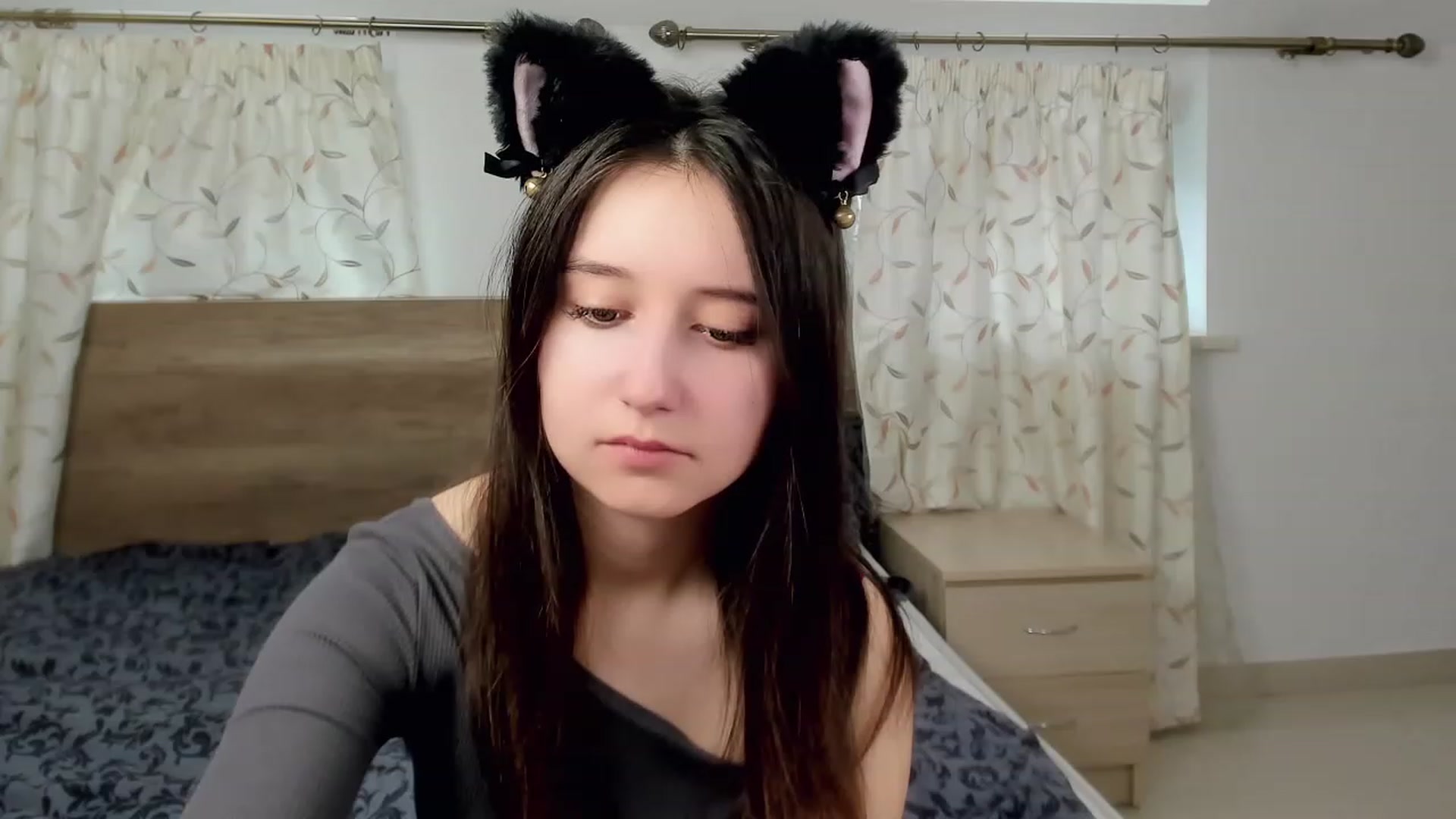 Gallery image thumbnail from KiraSupreme's myfreecams stream on, 03/04/2024, 08:27 image 15 of 20