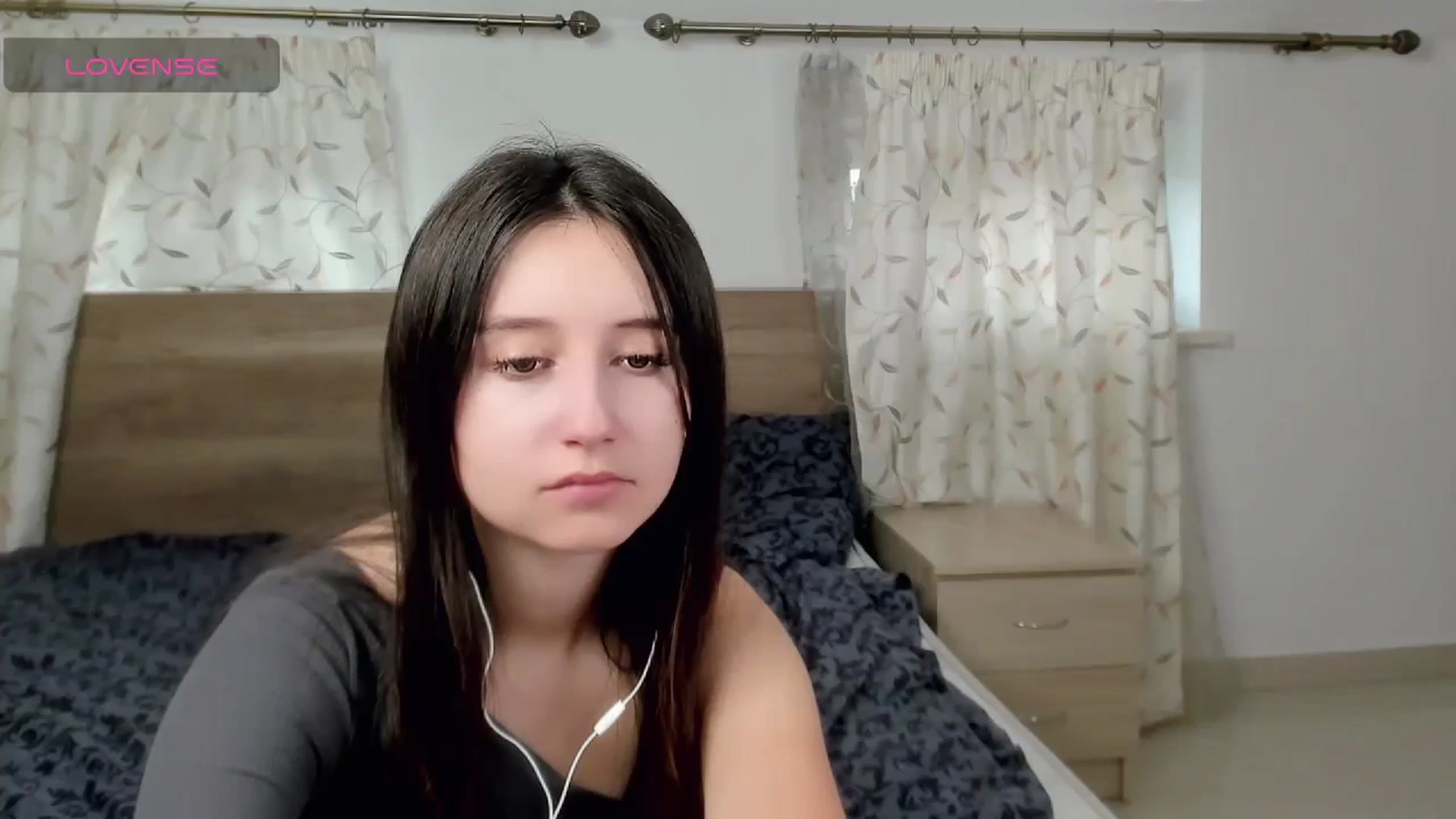 Gallery image thumbnail from KiraSupreme's myfreecams stream on, 03/04/2024, 11:01 image 11 of 20