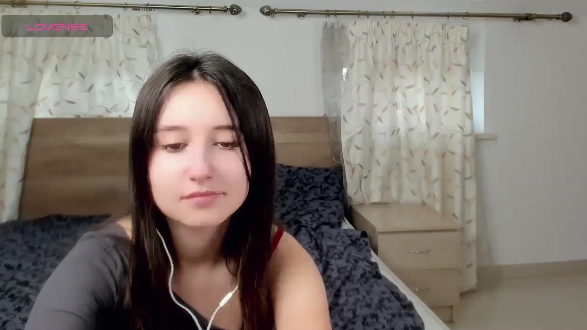 Gallery image thumbnail from KiraSupreme's myfreecams stream on, 03/04/2024, 11:01 image 7 of 20