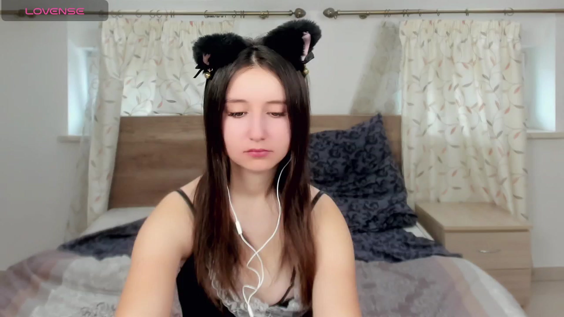 Gallery image thumbnail from KiraSupreme's myfreecams stream on, 03/15/2024, 09:51 image 16 of 20