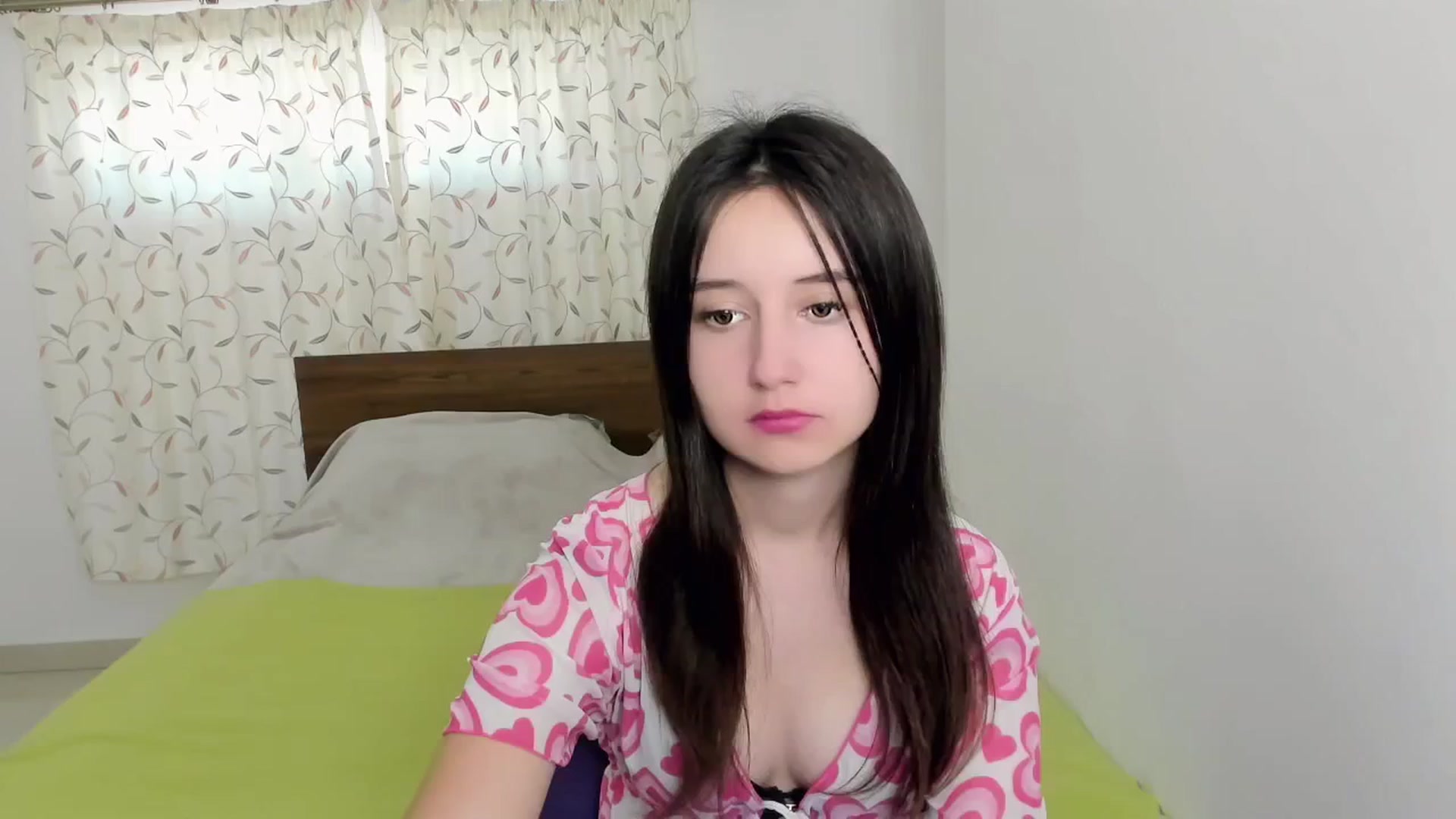 Gallery image thumbnail from KiraSupreme's myfreecams stream on, 05/06/2024, 14:40 image 16 of 20