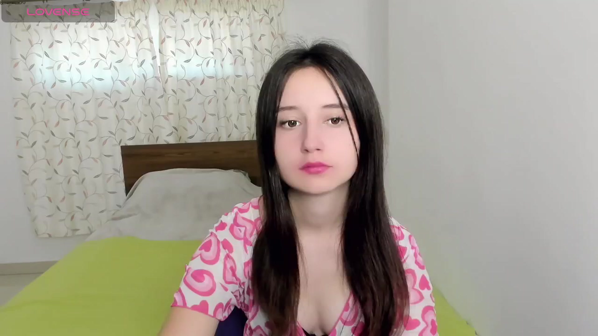 Gallery image thumbnail from KiraSupreme's myfreecams stream on, 05/06/2024, 14:40 image 3 of 20