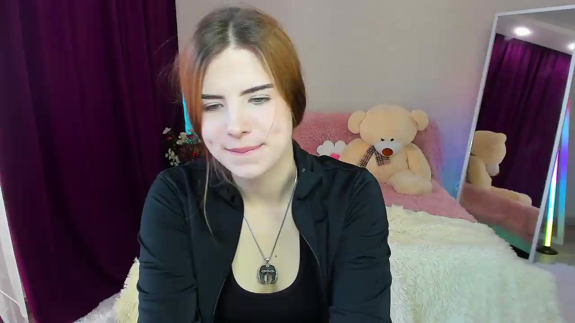 Gallery image thumbnail from KiraVane's myfreecams stream on, 09/09/2026, 12:57 image 8 of 20