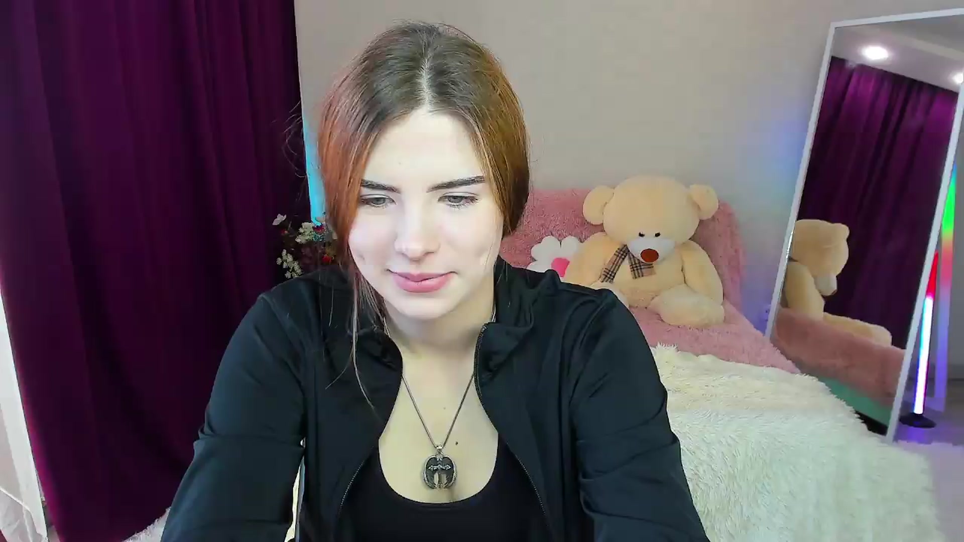 Gallery image thumbnail from KiraVane's myfreecams stream on, 09/09/2026, 12:57 image 13 of 20
