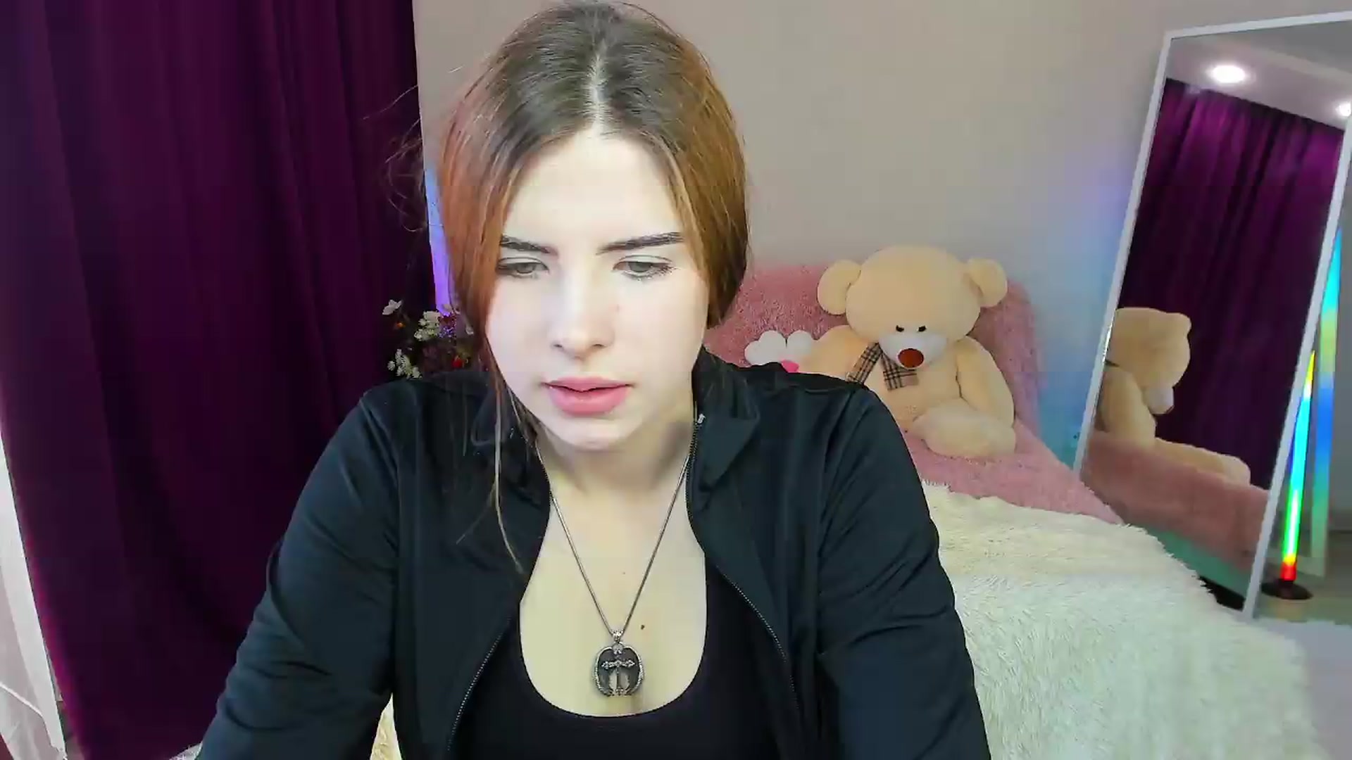 Gallery image thumbnail from KiraVane's myfreecams stream on, 09/09/2026, 12:57 image 9 of 20