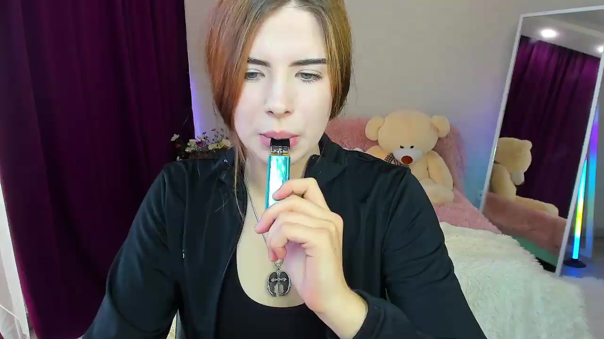 Gallery image thumbnail from KiraVane's myfreecams stream on, 09/09/2026, 12:57 image 17 of 20