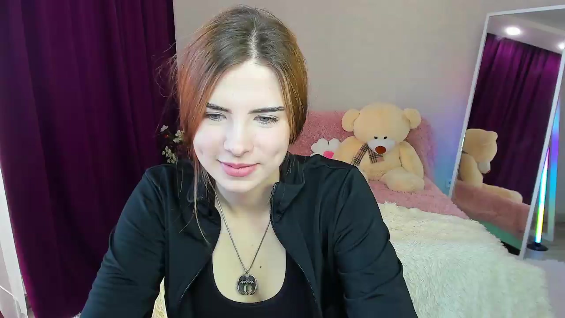Gallery image thumbnail from KiraVane's myfreecams stream on, 09/09/2026, 12:57 image 11 of 20