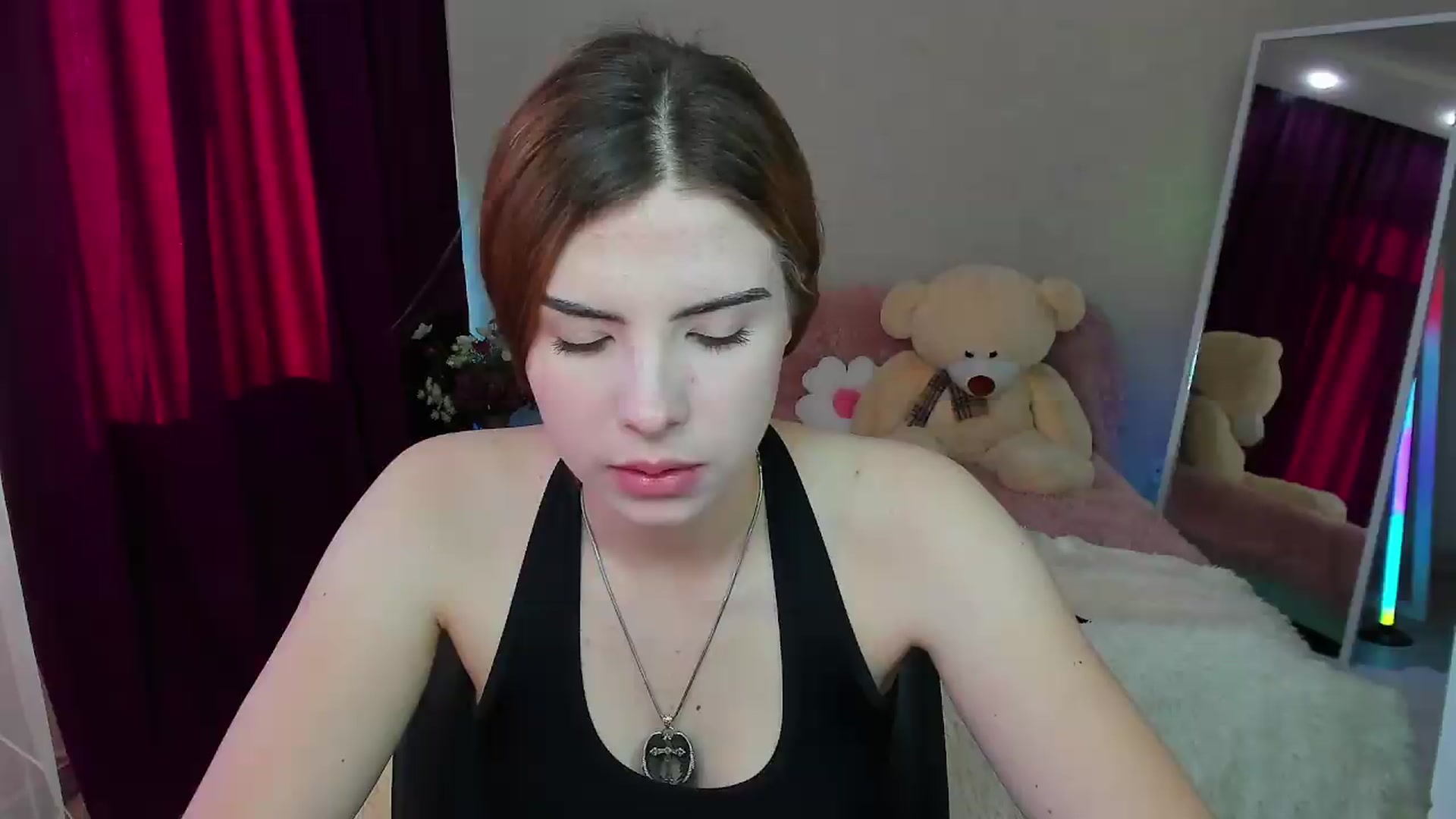 Gallery image thumbnail from KiraVane's myfreecams stream on, 09/09/2026, 15:35 image 2 of 20