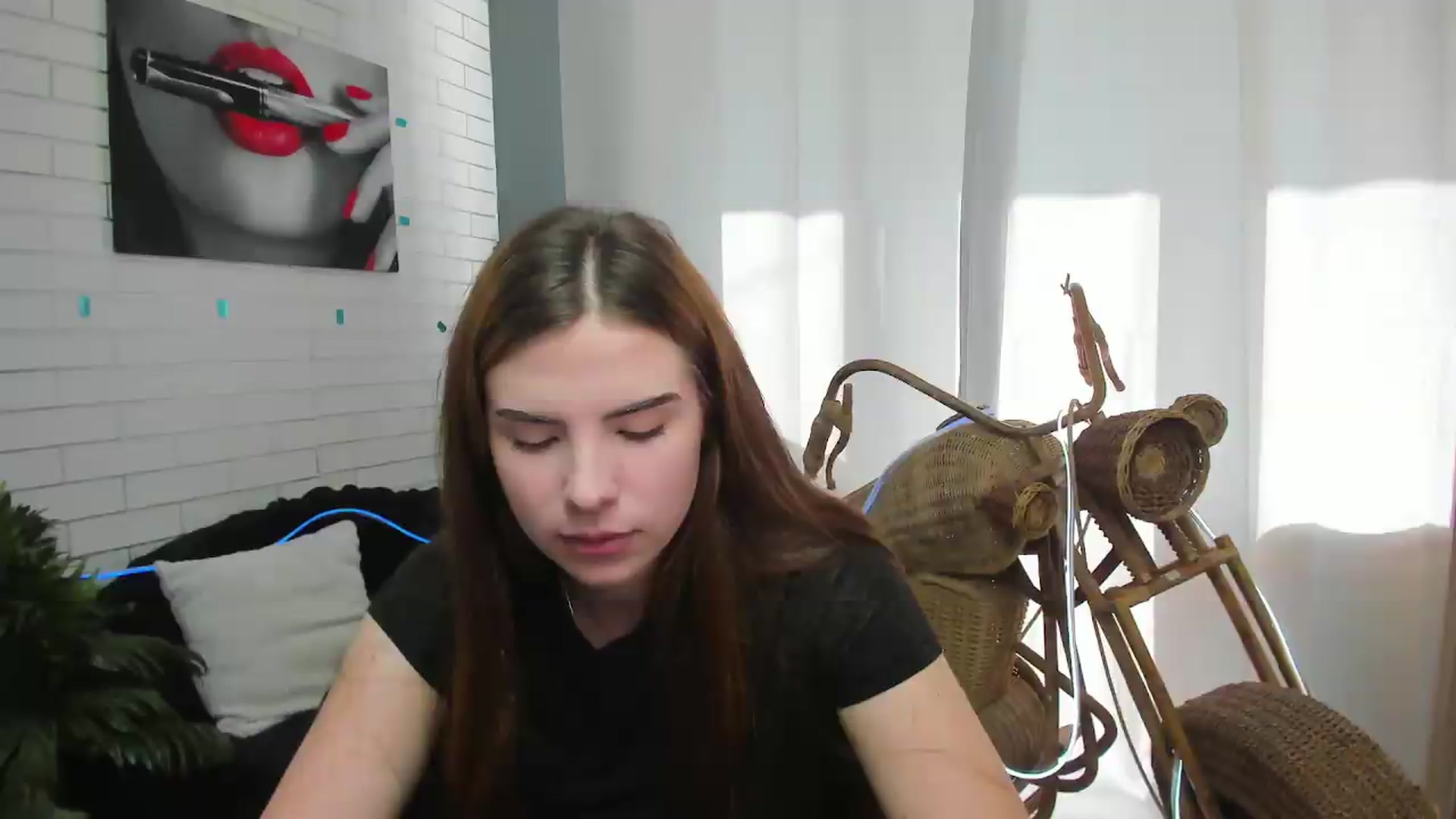 Gallery image thumbnail from KiraVane's myfreecams stream on, 09/10/2026, 07:27 image 15 of 20