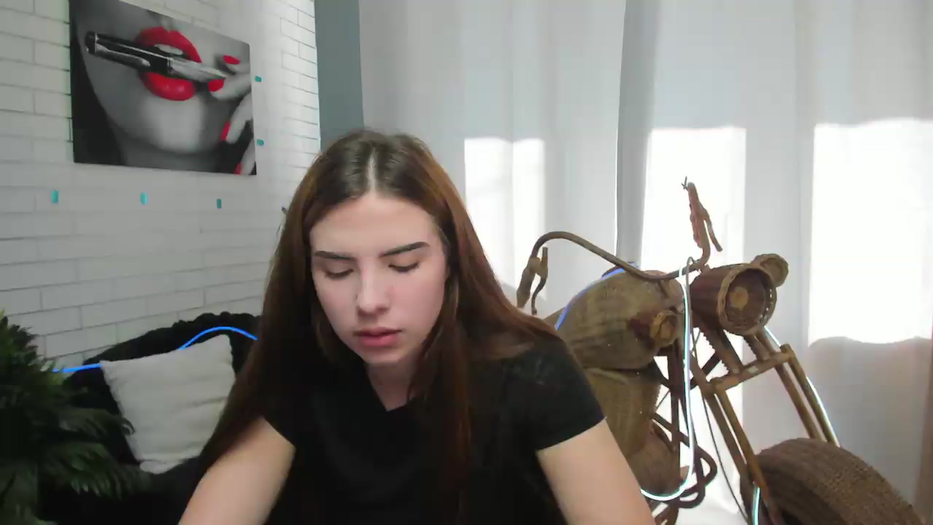Gallery image thumbnail from KiraVane's myfreecams stream on, 09/10/2026, 07:27 image 17 of 20