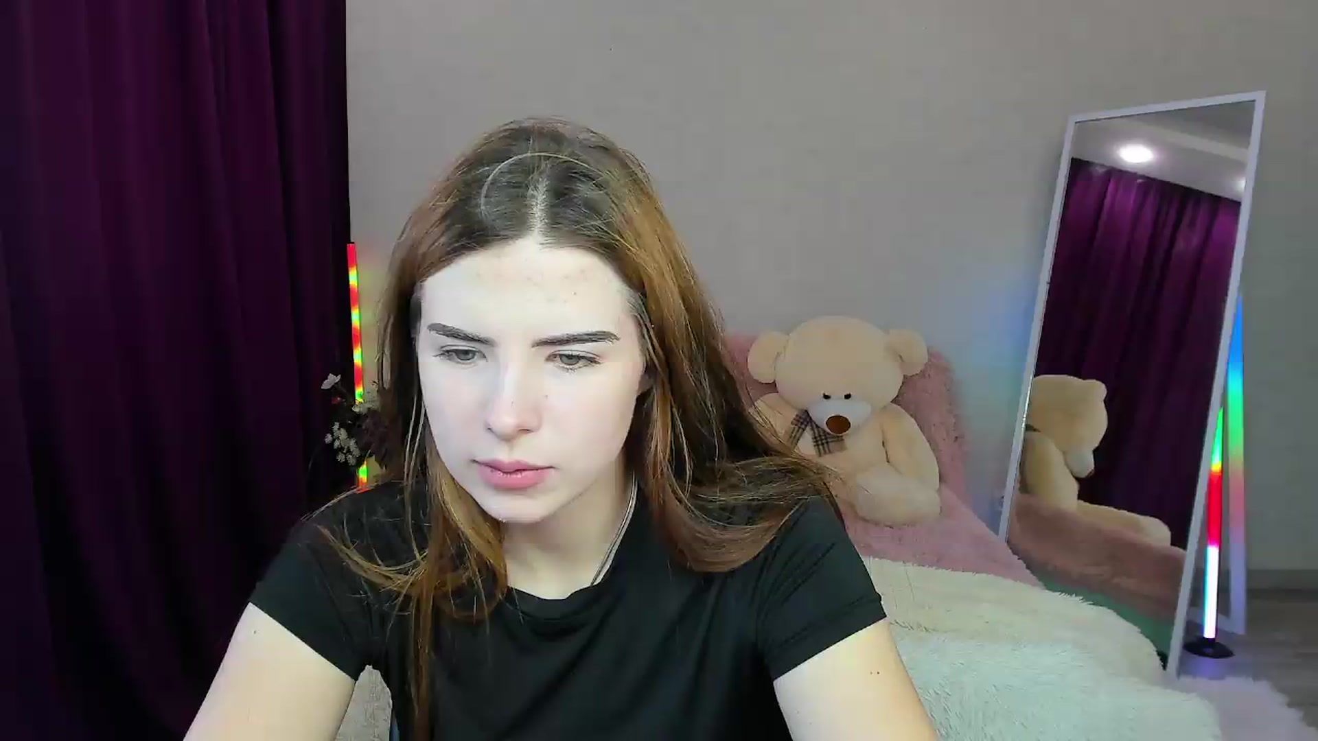 Gallery image thumbnail from KiraVane's myfreecams stream on, 09/10/2026, 08:48 image 9 of 20