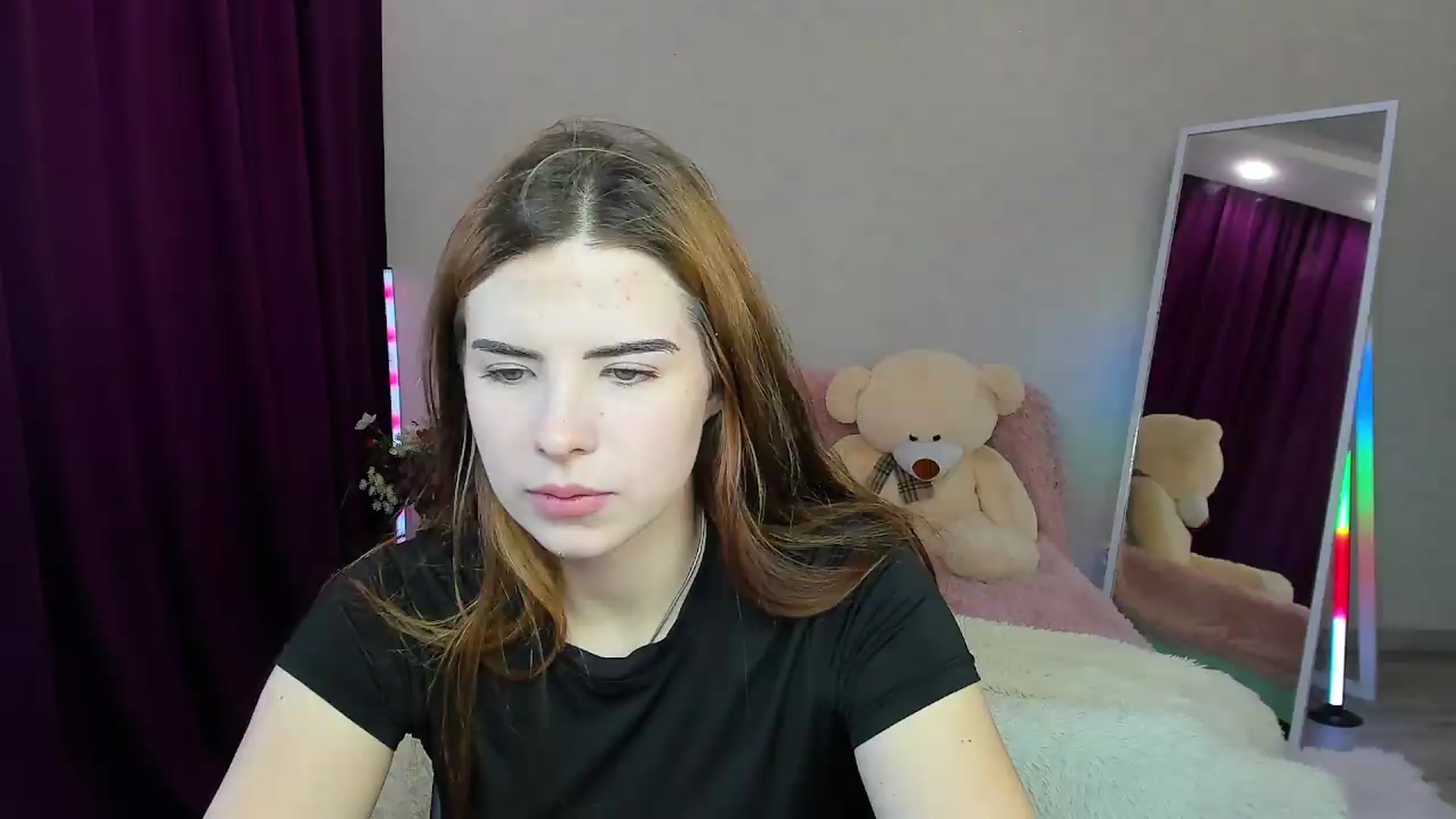 Gallery image thumbnail from KiraVane's myfreecams stream on, 09/10/2026, 08:48 image 8 of 20