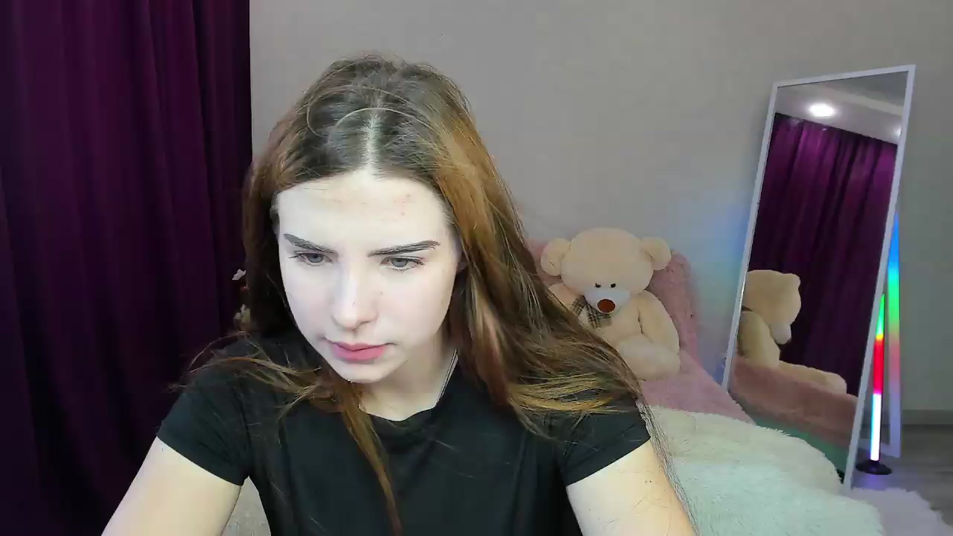 Gallery image thumbnail from KiraVane's myfreecams stream on, 09/10/2026, 08:48 image 7 of 20
