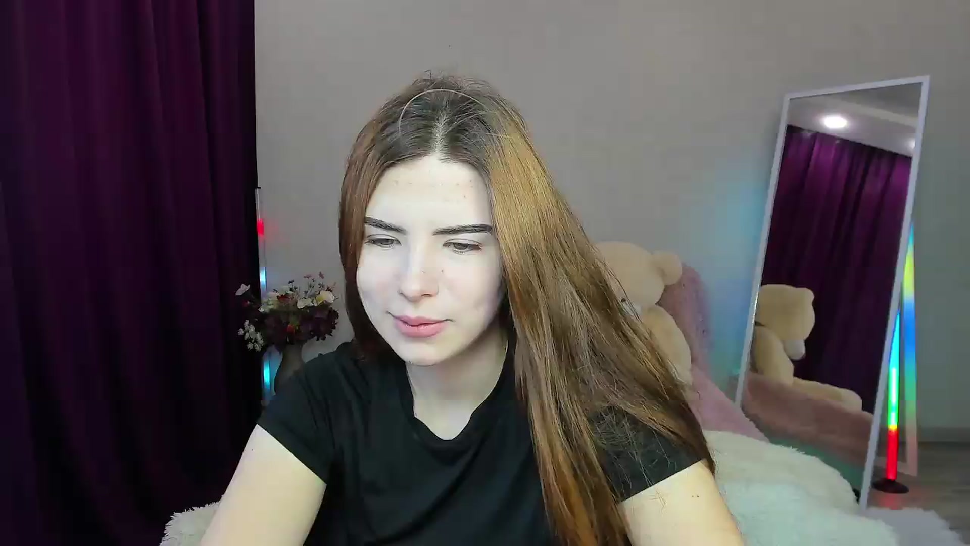 Gallery image thumbnail from KiraVane's myfreecams stream on, 09/10/2026, 08:48 image 2 of 20