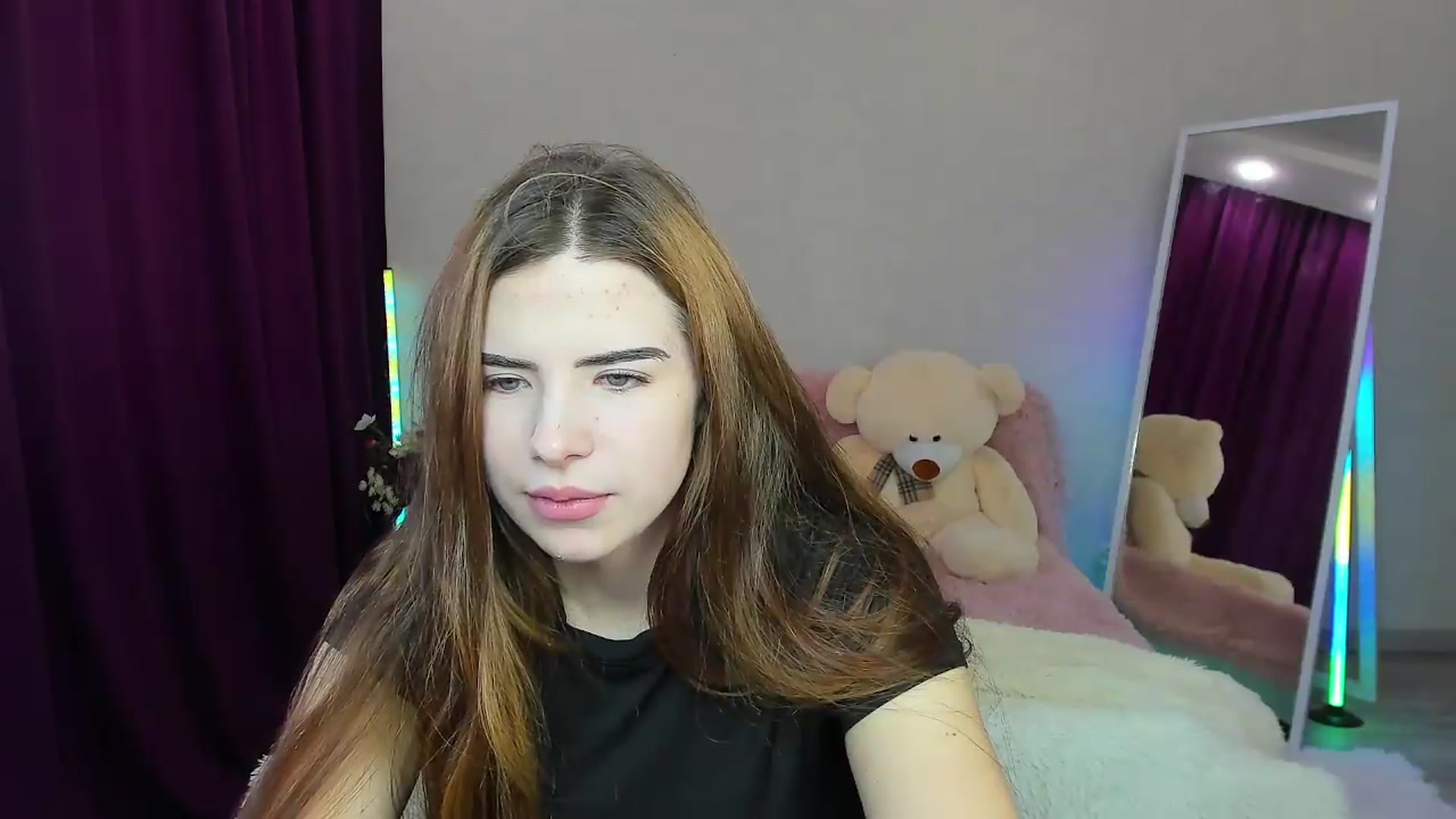 Gallery image thumbnail from KiraVane's myfreecams stream on, 09/10/2026, 08:48 image 13 of 20