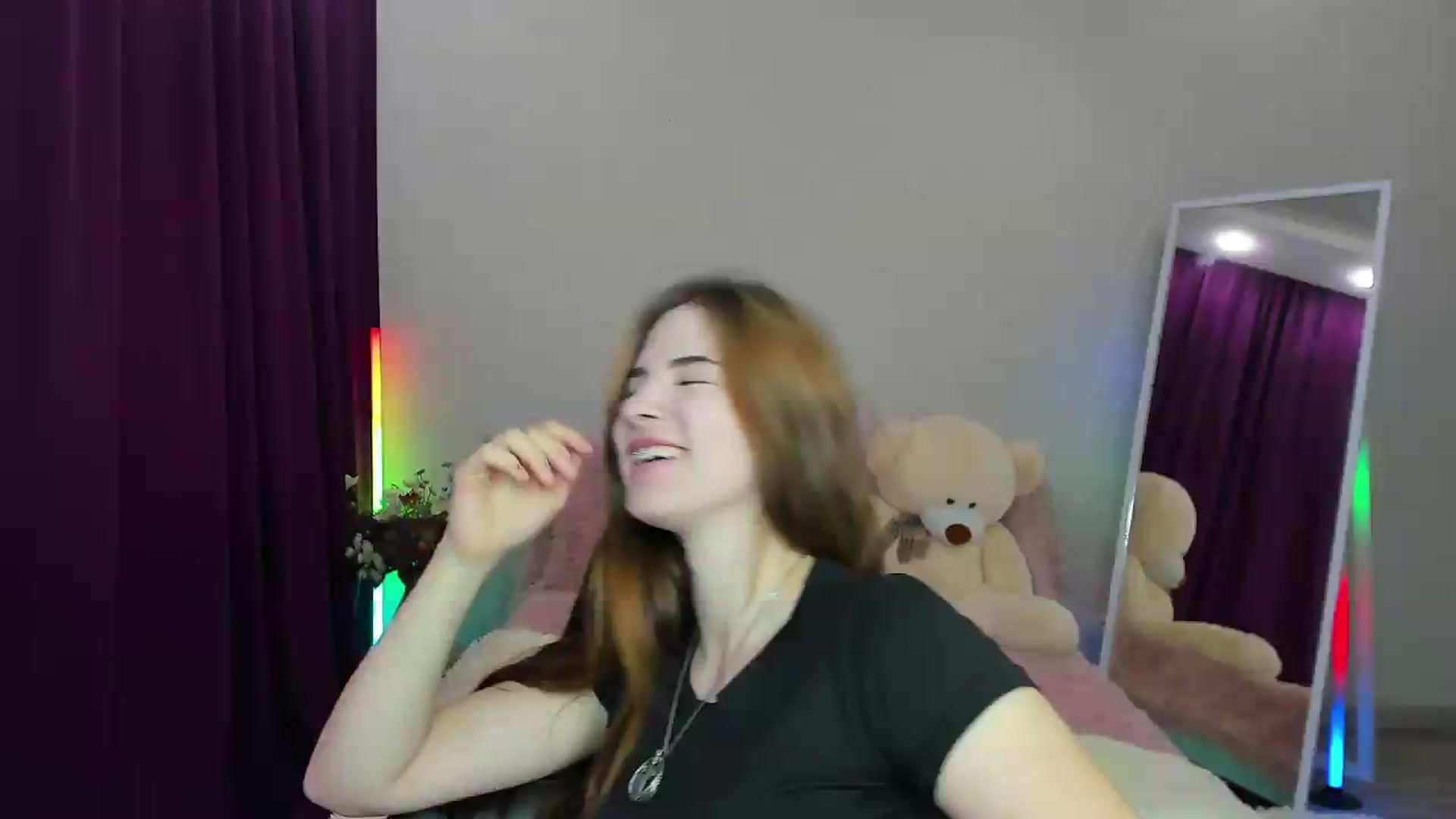 Gallery image thumbnail from KiraVane's myfreecams stream on, 09/14/2026, 10:33 image 4 of 20