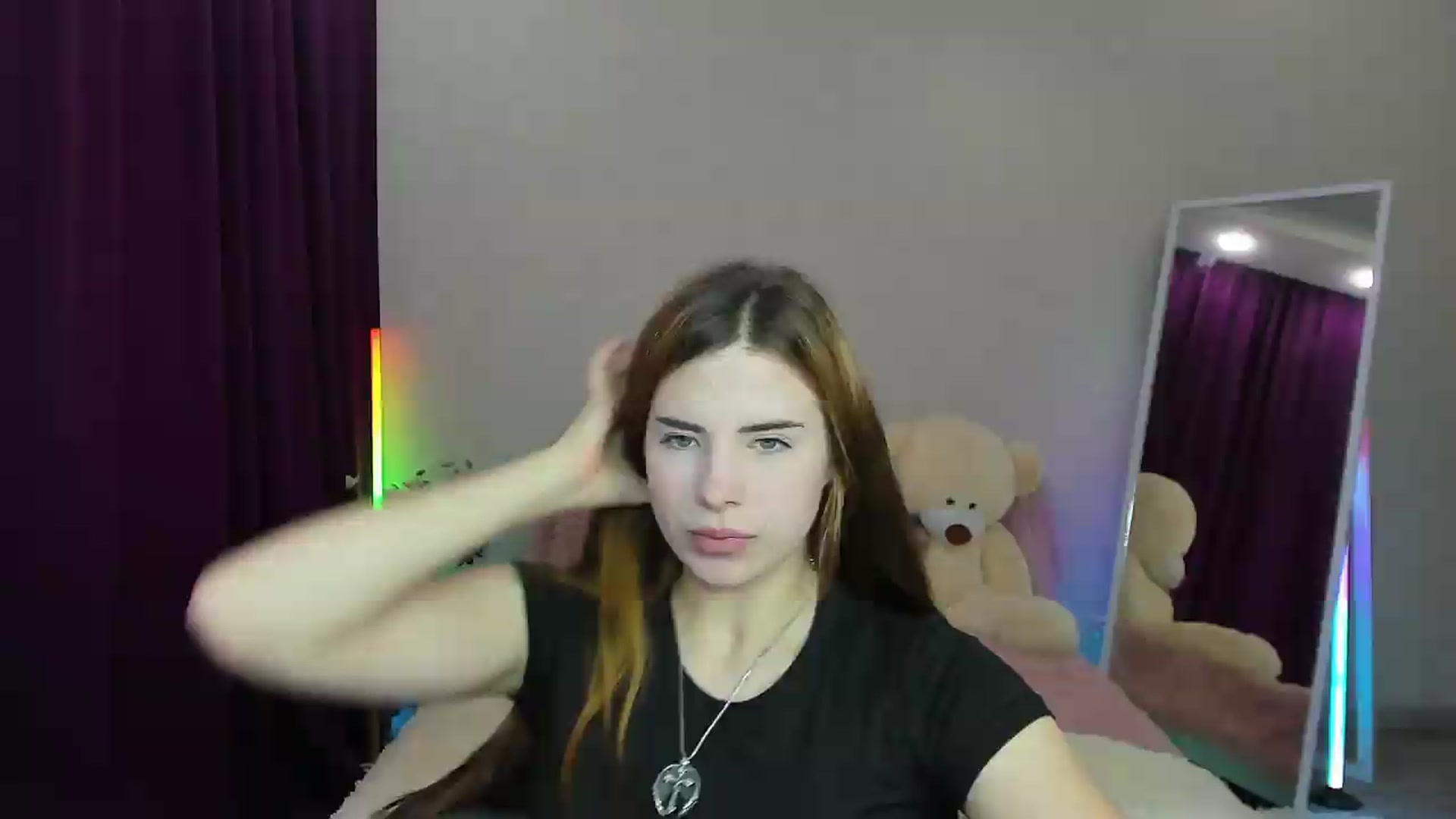 Gallery image thumbnail from KiraVane's myfreecams stream on, 09/14/2026, 10:33 image 14 of 20
