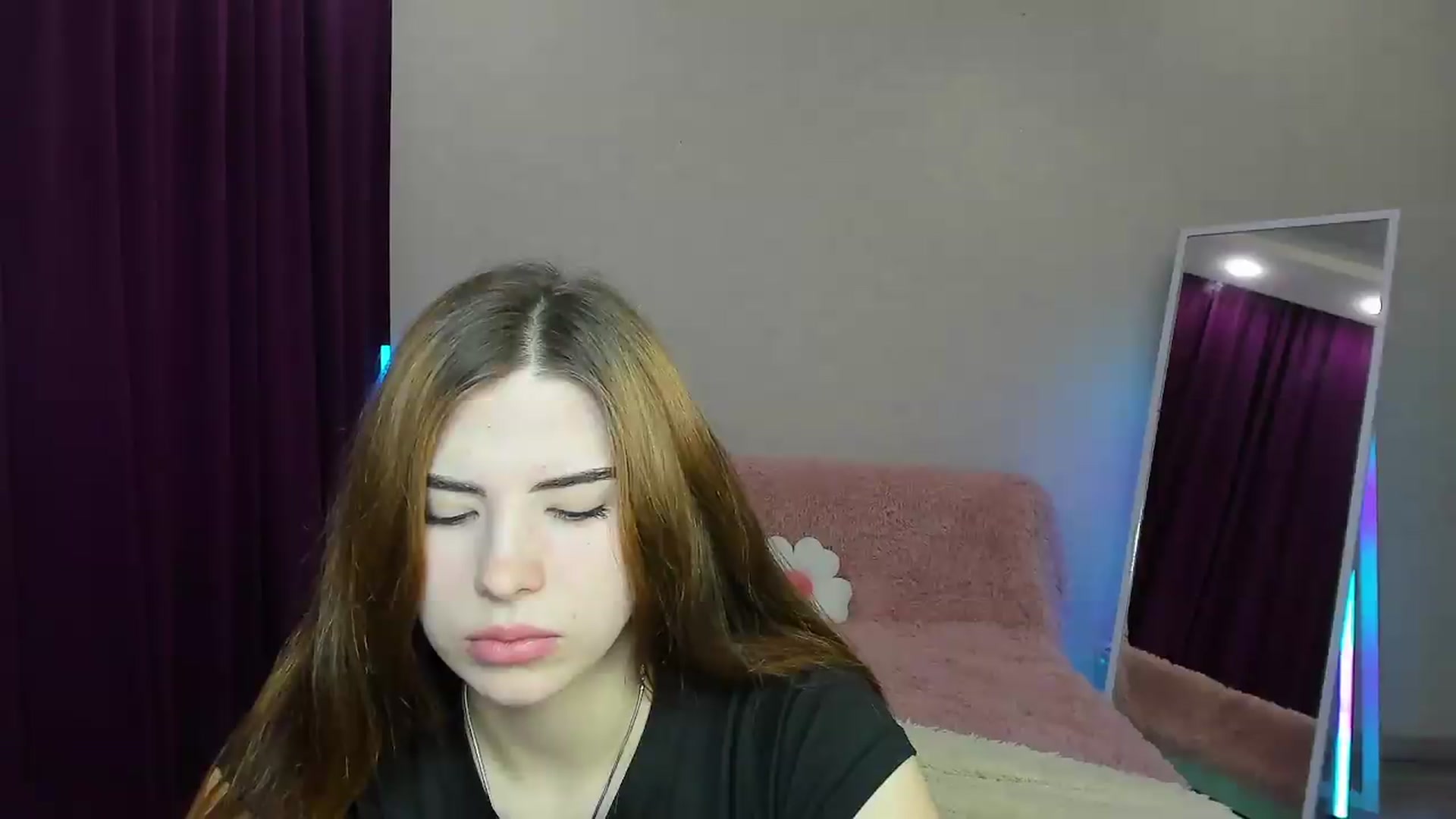 Gallery image thumbnail from KiraVane's myfreecams stream on, 09/15/2026, 07:23 image 20 of 20