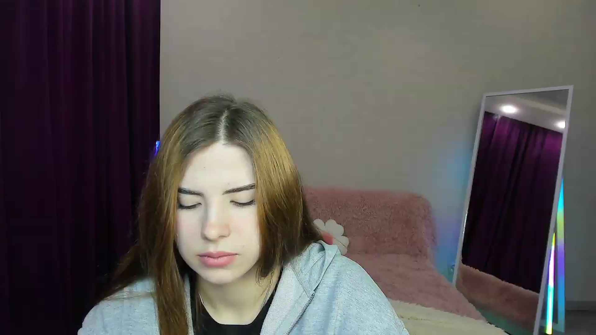 Gallery image thumbnail from KiraVane's myfreecams stream on, 09/15/2026, 07:23 image 13 of 20