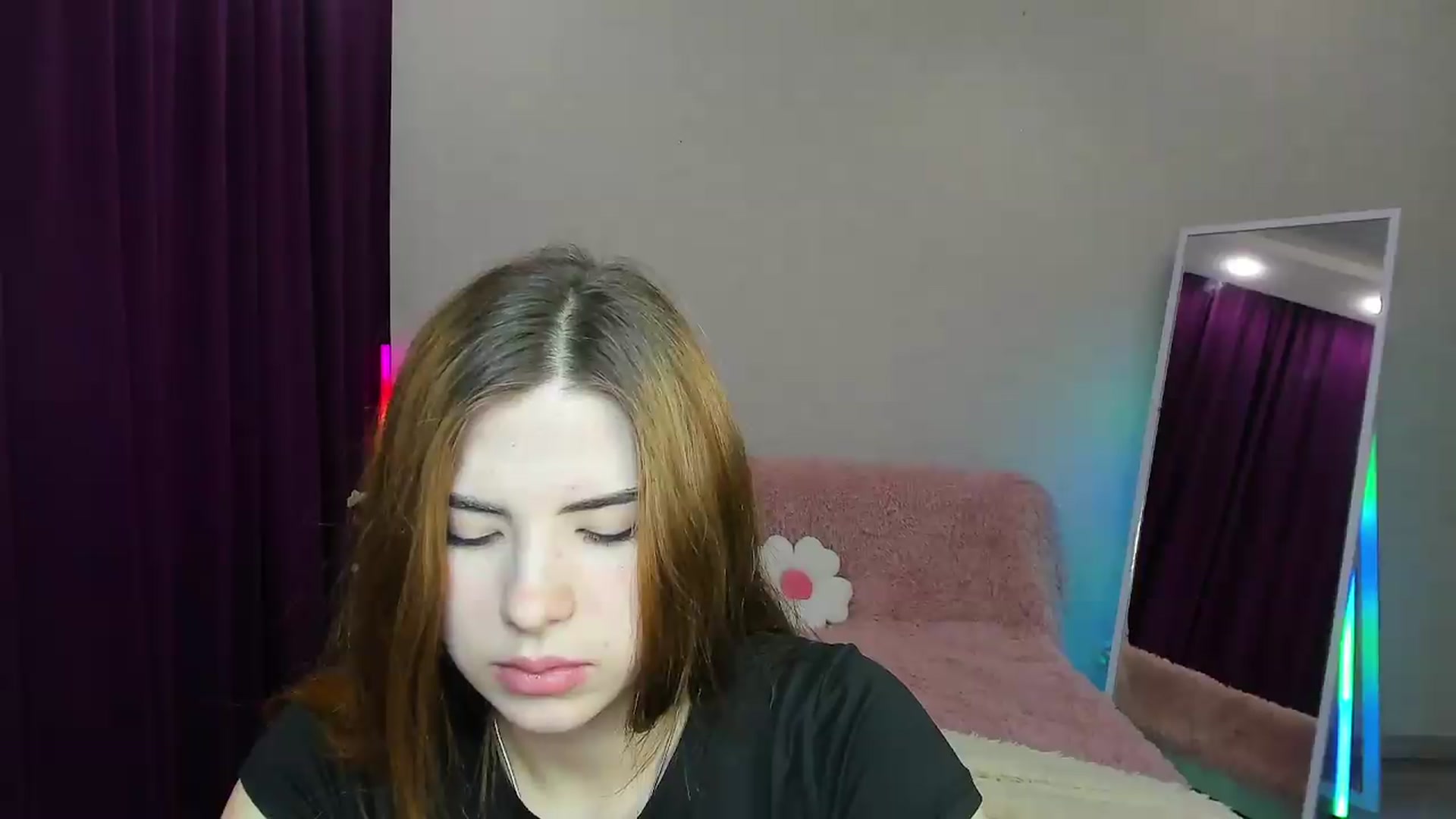 Gallery image thumbnail from KiraVane's myfreecams stream on, 09/15/2026, 07:23 image 16 of 20