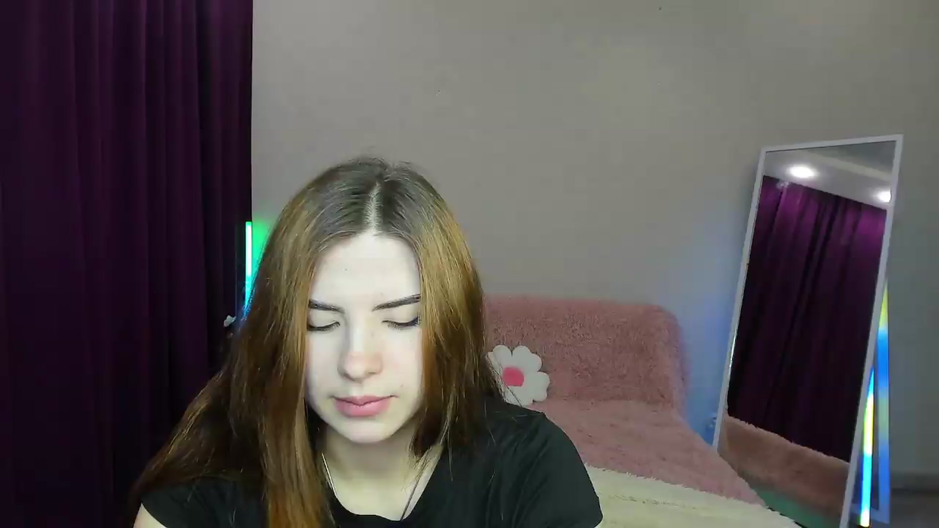 Gallery image thumbnail from KiraVane's myfreecams stream on, 09/15/2026, 07:23 image 17 of 20