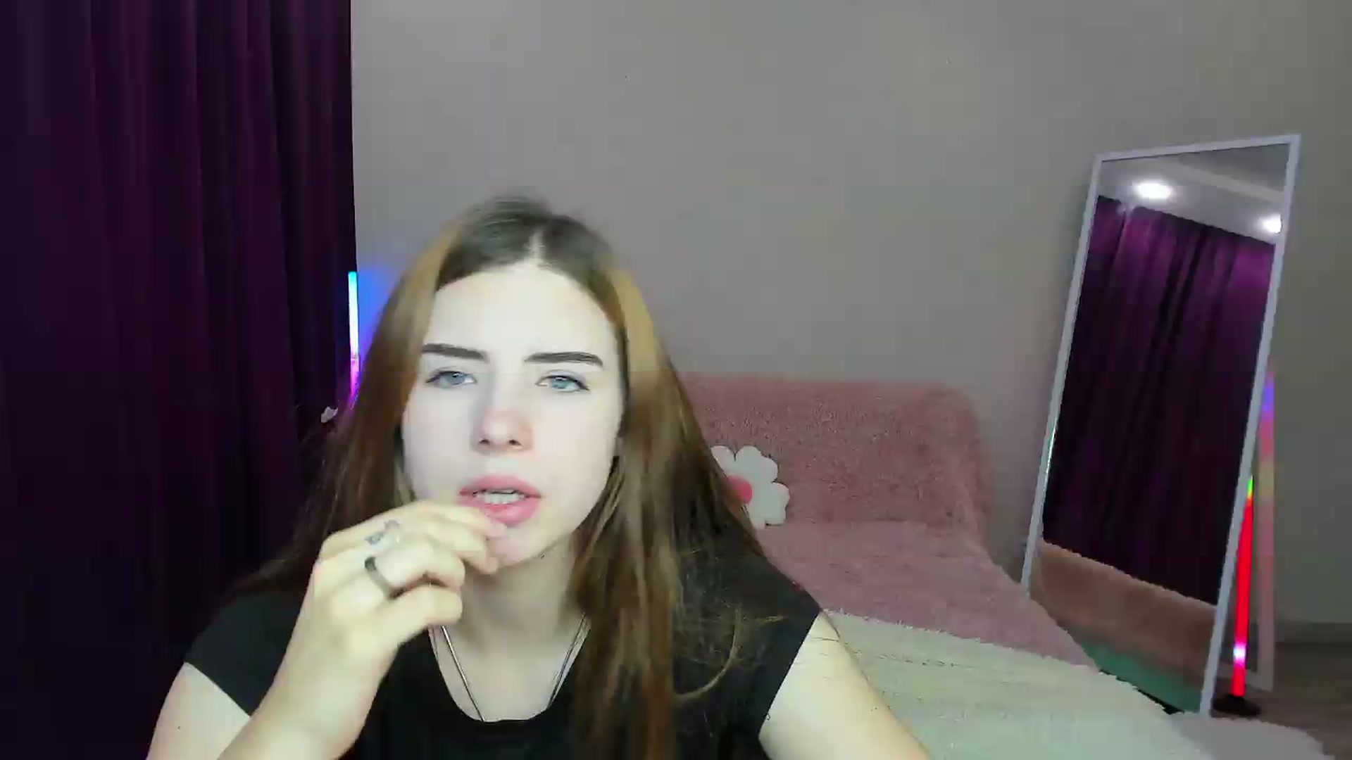 Gallery image thumbnail from KiraVane's myfreecams stream on, 09/15/2026, 08:57 image 9 of 20