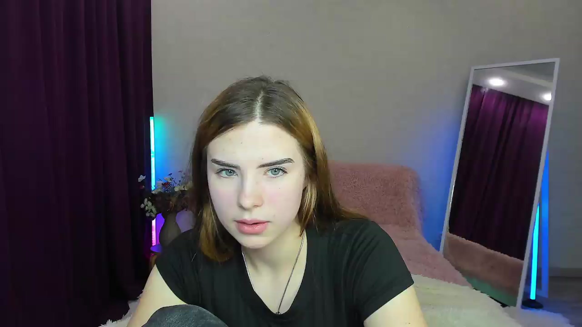 Gallery image thumbnail from KiraVane's myfreecams stream on, 09/15/2026, 09:38 image 20 of 20
