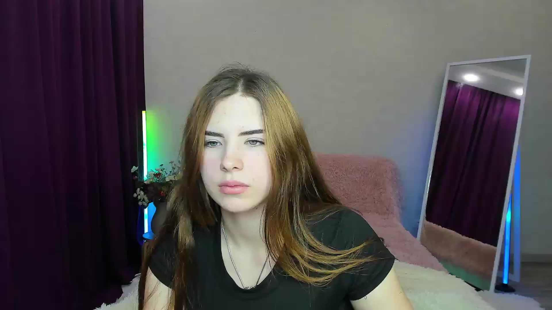 Gallery image thumbnail from KiraVane's myfreecams stream on, 09/15/2026, 09:38 image 8 of 20