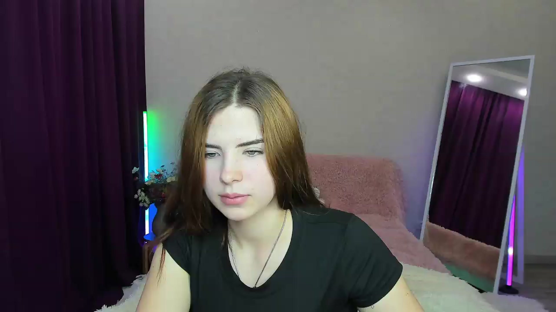 Gallery image thumbnail from KiraVane's myfreecams stream on, 09/15/2026, 09:38 image 13 of 20