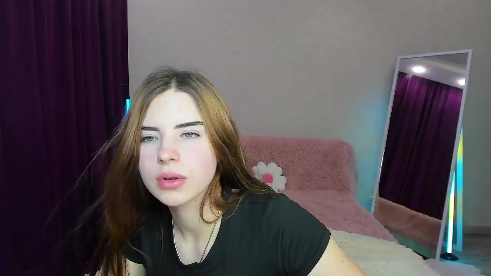 Gallery image thumbnail from KiraVane's myfreecams stream on, 09/15/2026, 10:52 image 19 of 20