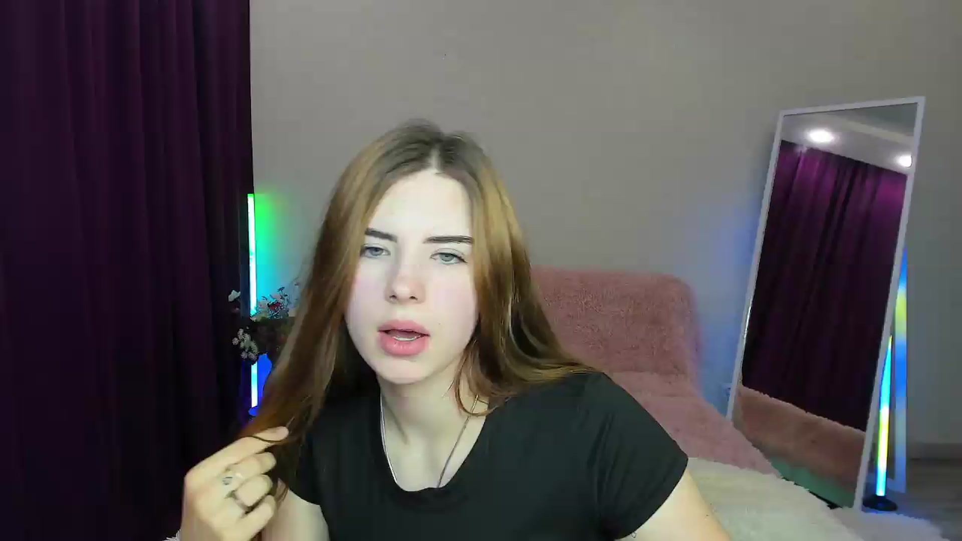 Gallery image thumbnail from KiraVane's myfreecams stream on, 09/15/2026, 10:52 image 18 of 20